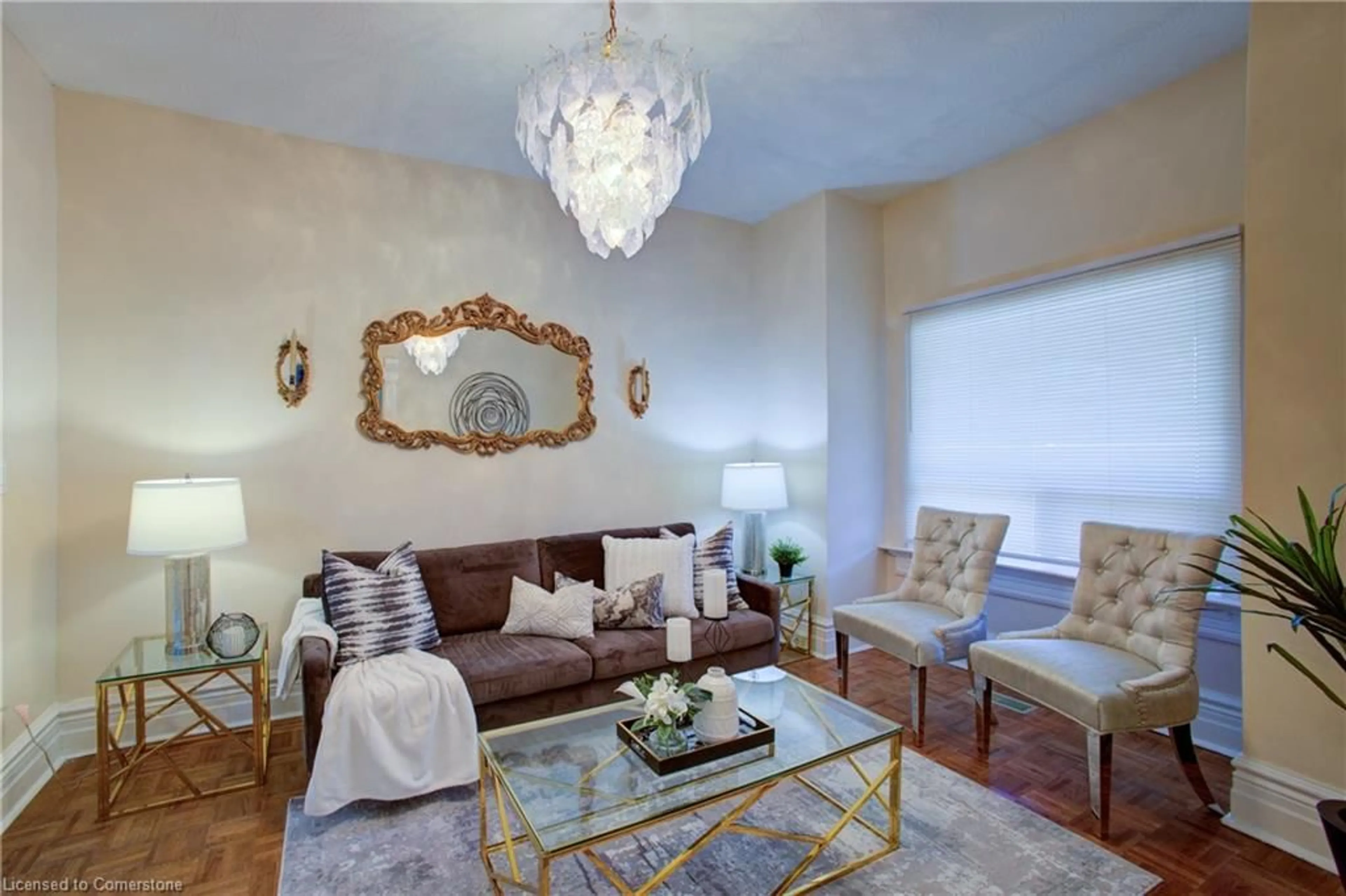 Living room with furniture, unknown for 82 Uxbridge Ave, Toronto Ontario M6N 2Y2