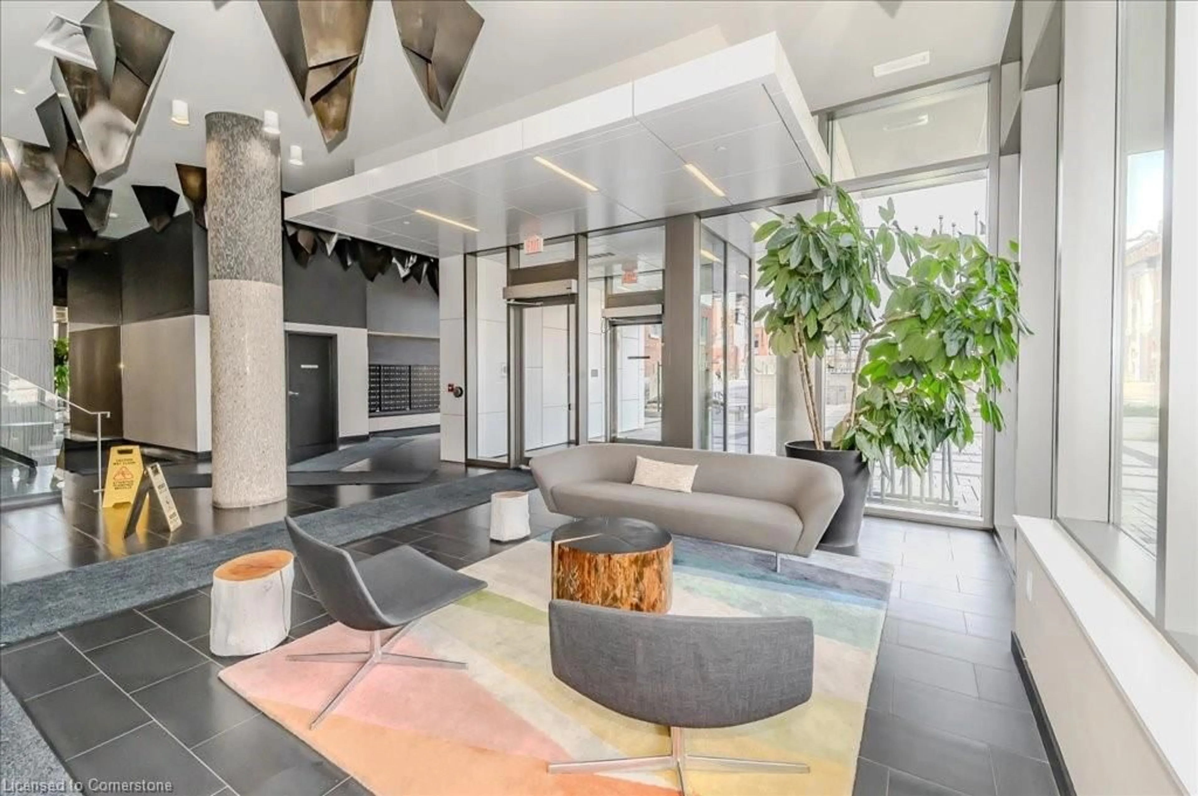 Lobby for 85 Duke St #1702, Kitchener Ontario N2H 0B7