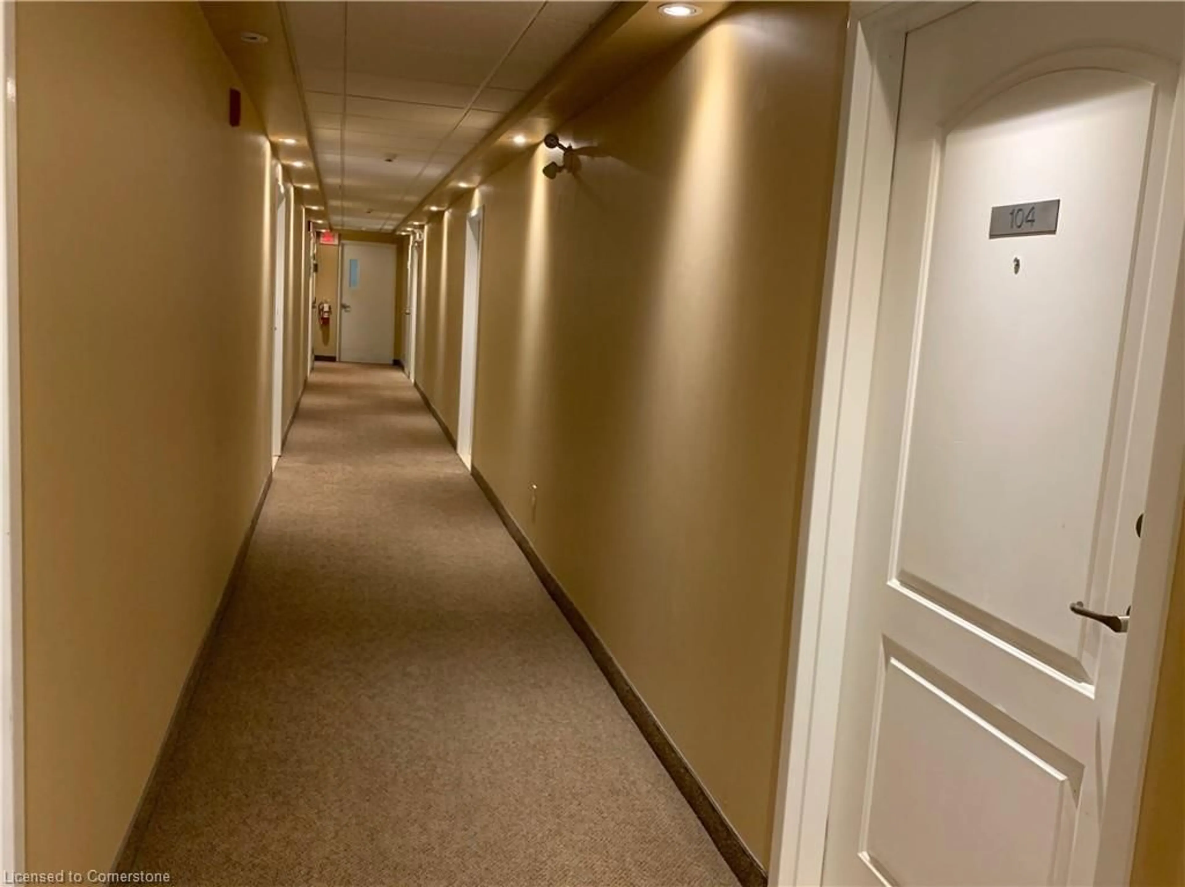 A pic of a room for 886 Golf Links Rd #104, Ancaster Ontario L9K 1J8