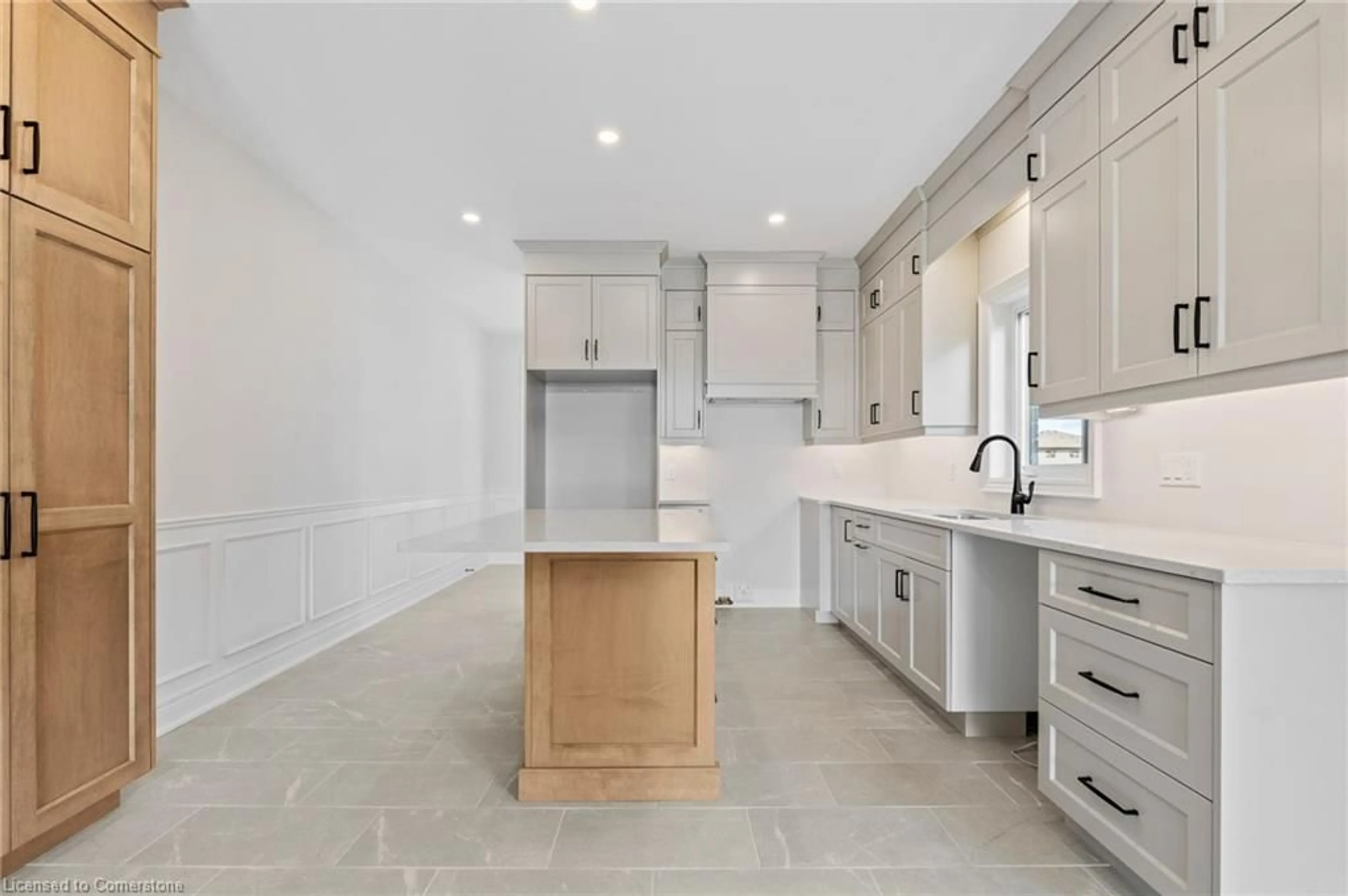 Open concept kitchen, ceramic/tile floor for 34 Marie Street St, Fonthill Ontario L0S 1E1