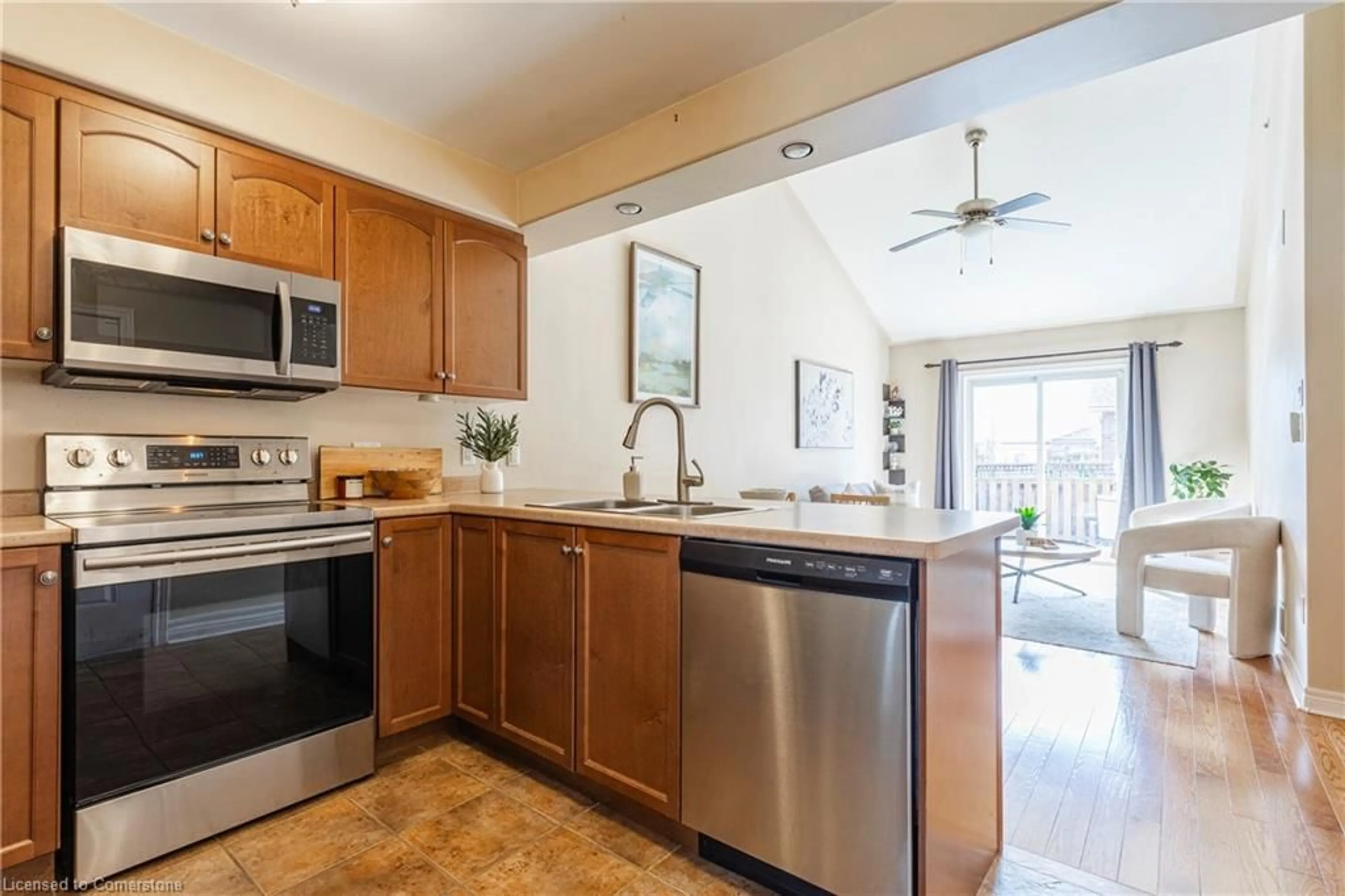 Open concept kitchen, ceramic/tile floor for 14 Marshall Lane, St. Catharines Ontario L2P 2G4