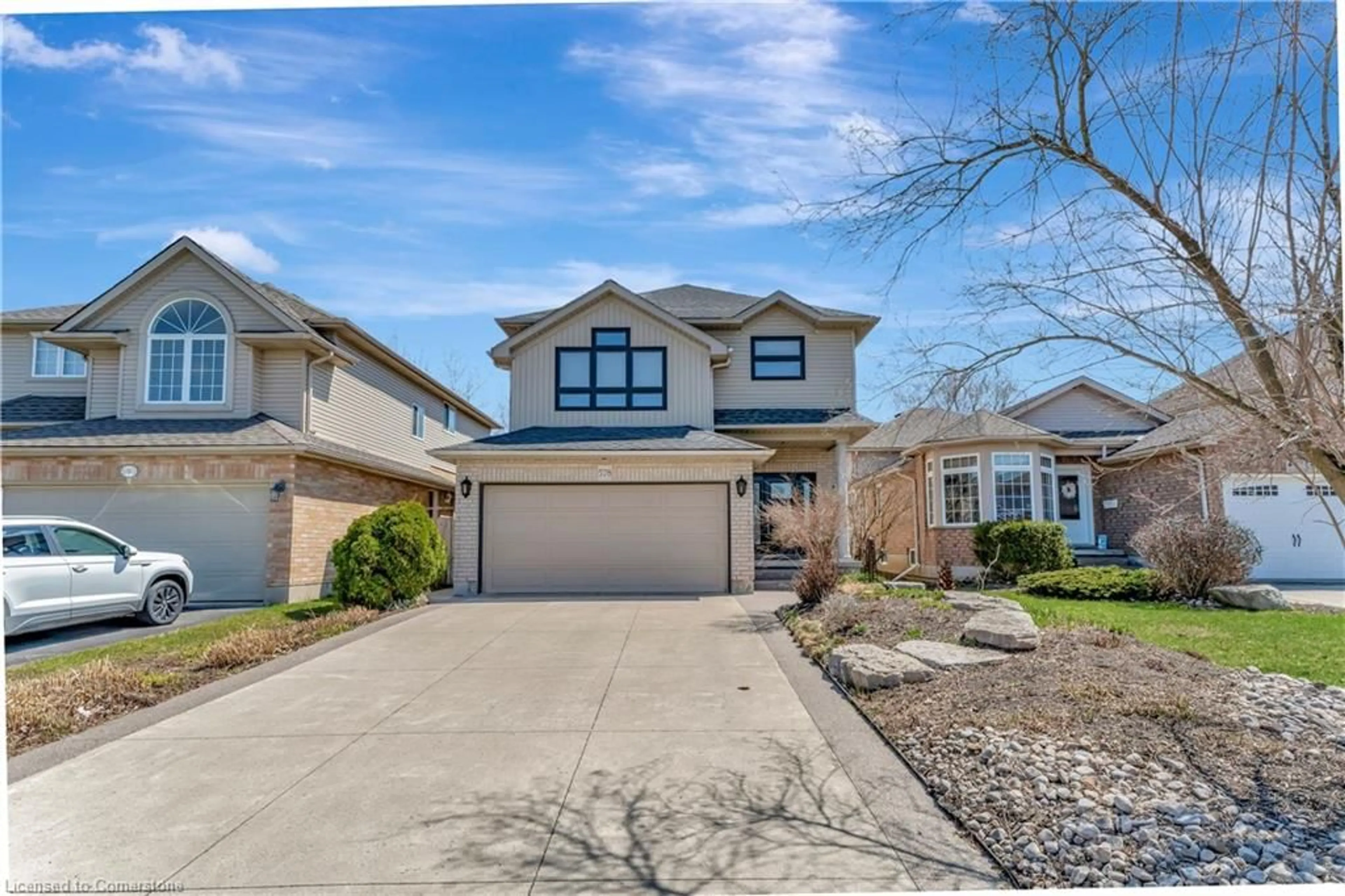 Home with vinyl exterior material, street for 578 Windjammer Way, Waterloo Ontario N2K 3Z6