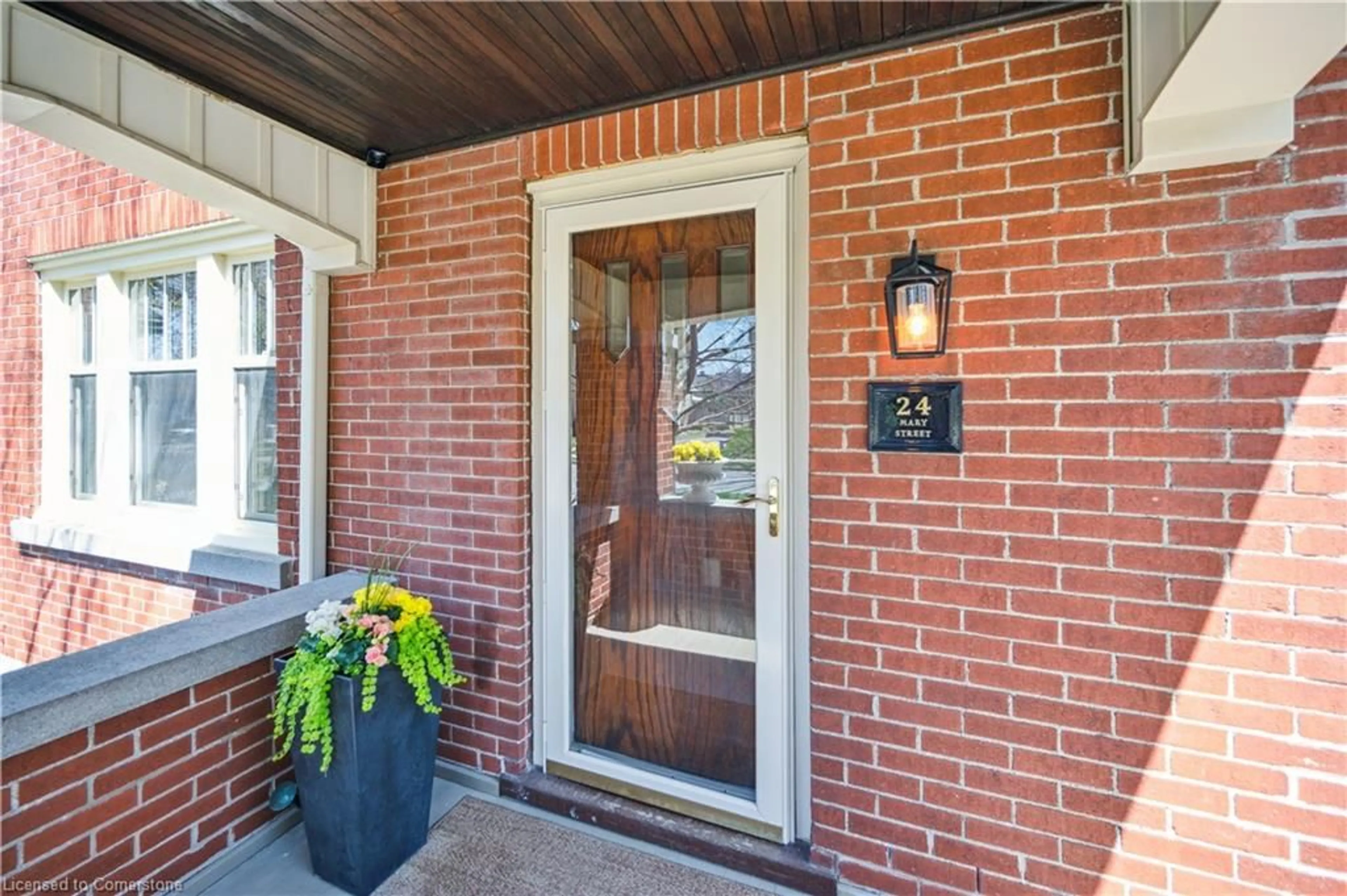 Home with brick exterior material, street for 24 Mary St, Kitchener Ontario N2H 3R1