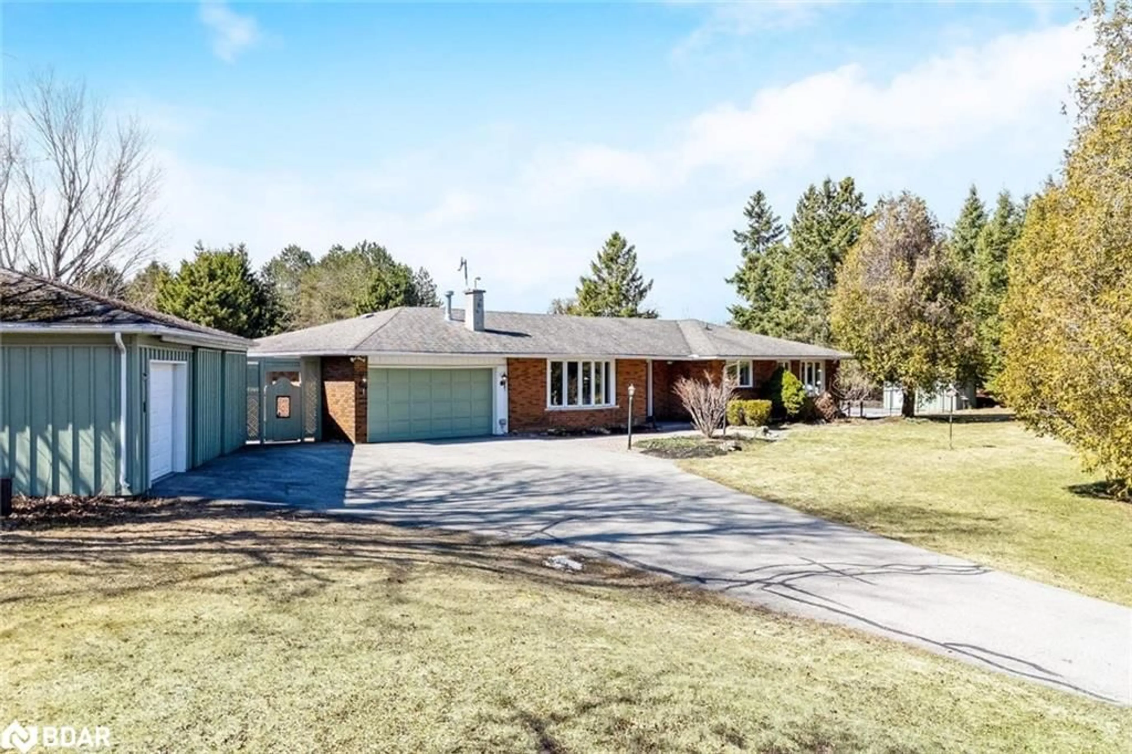 A pic from outside/outdoor area/front of a property/back of a property/a pic from drone, street for 14208 Dublin Line, Halton Hills Ontario L7J 2L9