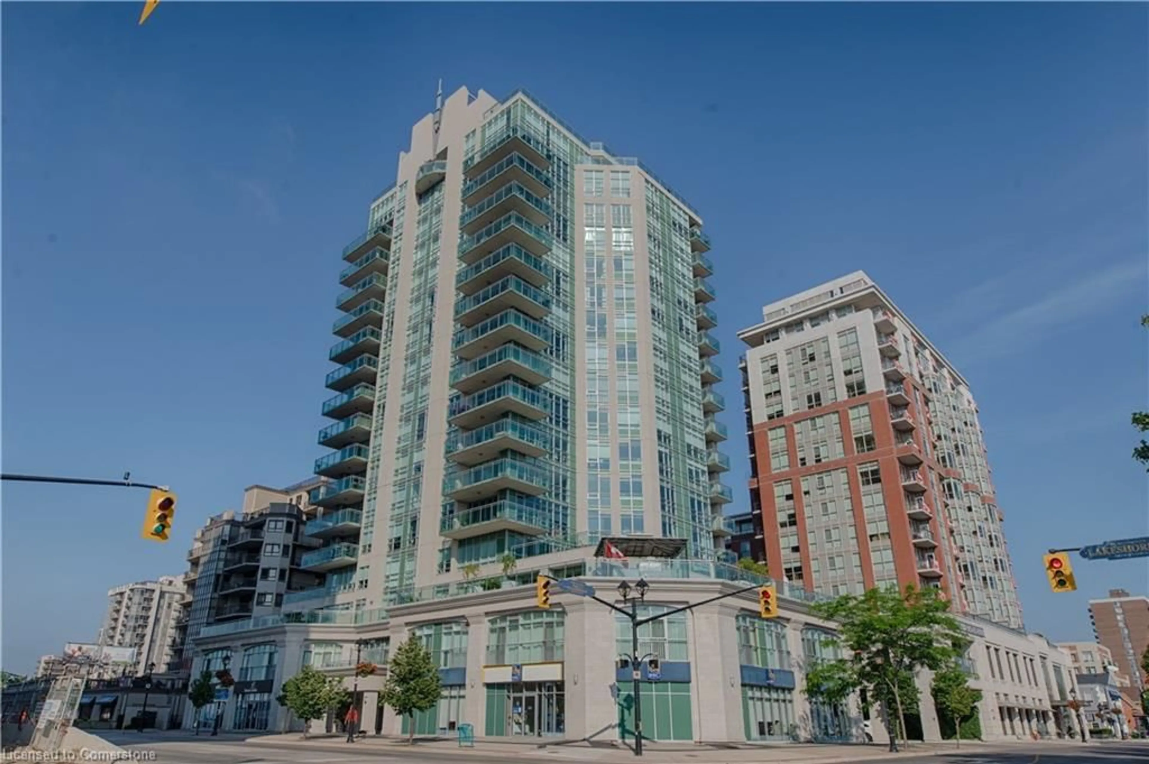 Patio, building for 360 Pearl St #1204, Burlington Ontario L7R 1E1