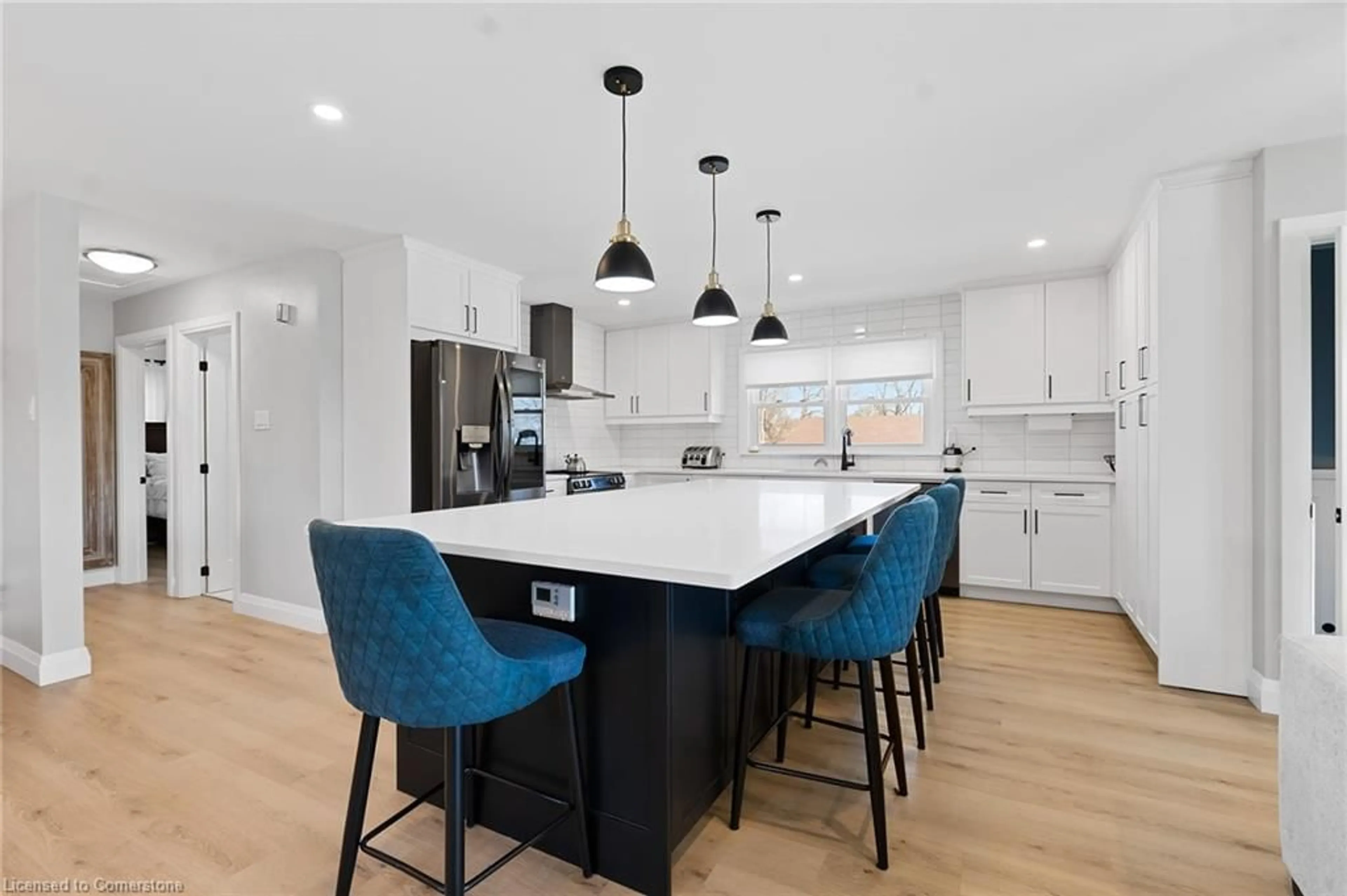Open concept kitchen, unknown for 70 South Cres, Port Colborne Ontario L3K 2X9