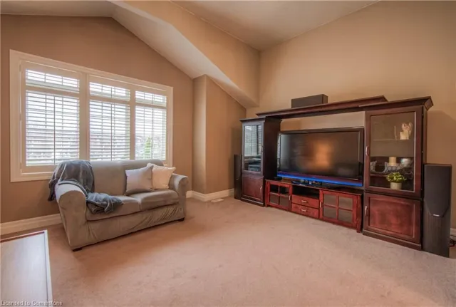 Additional property image - 957 Banffshire Crt