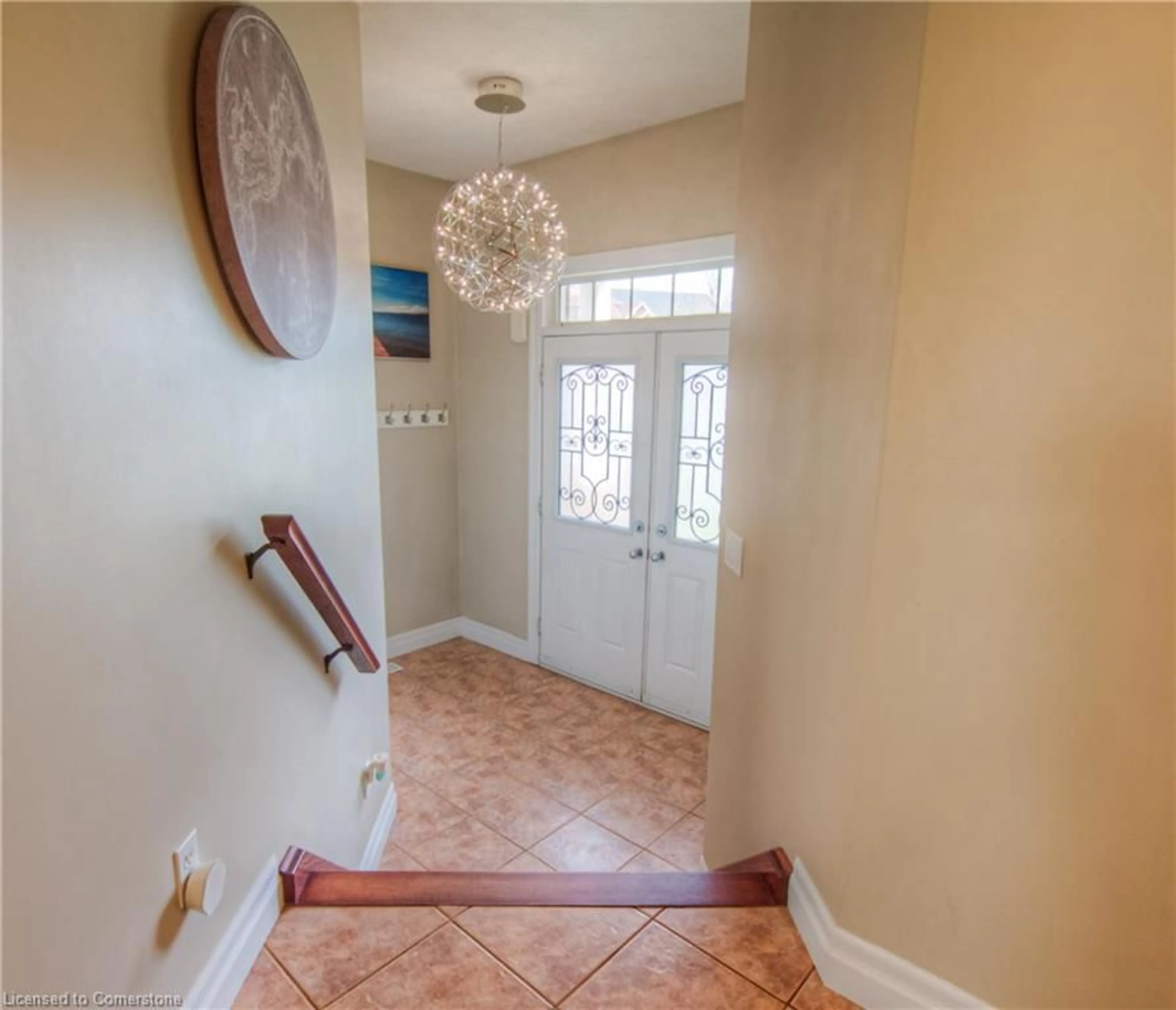 Indoor entryway for 957 Banffshire Crt, Kitchener Ontario N2R 1W8