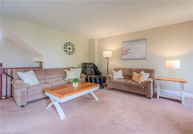 Additional property image - 957 Banffshire Crt