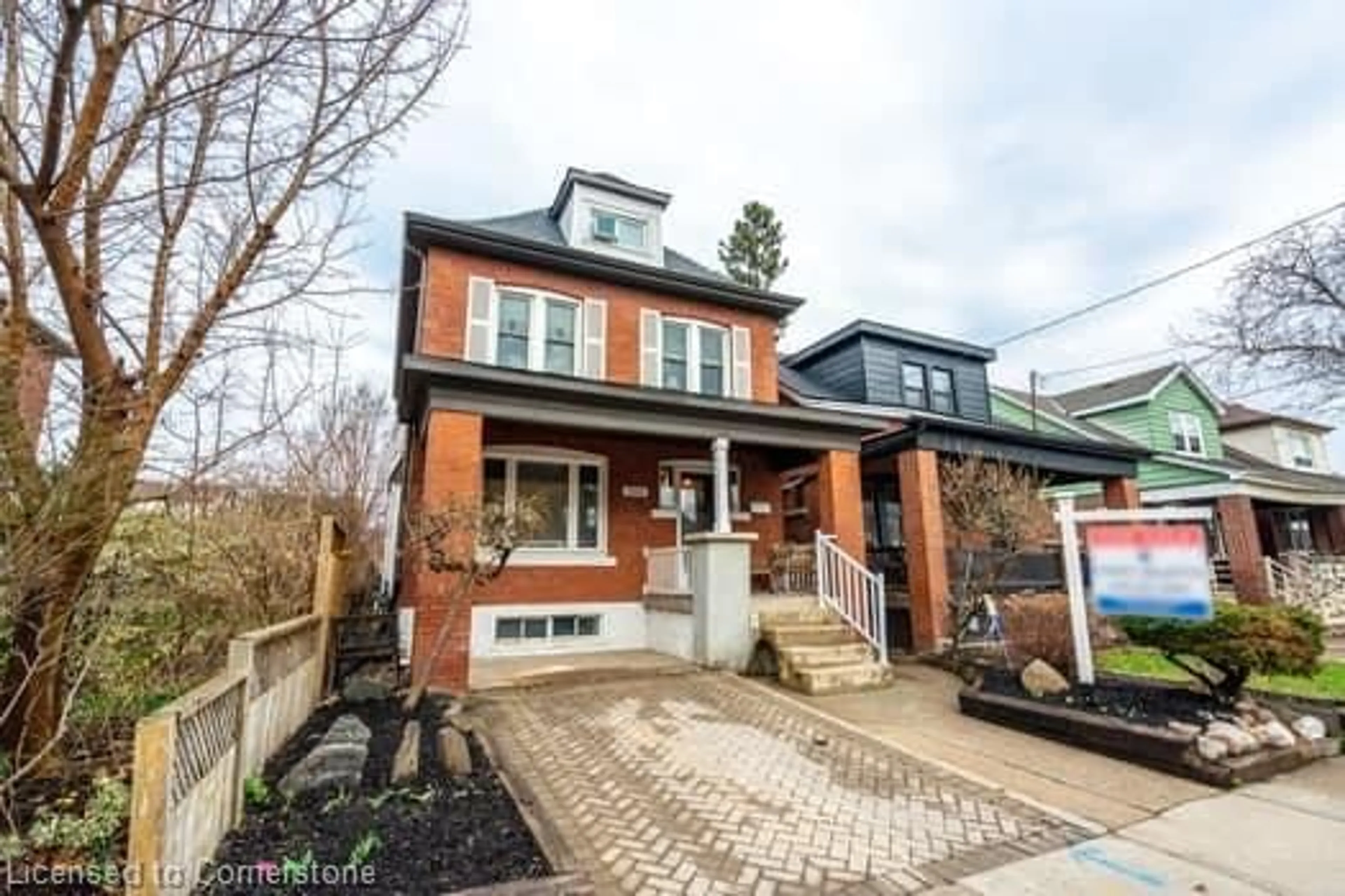 Home with brick exterior material, street for 164 Edgemont St, Hamilton Ontario L8K 2H9