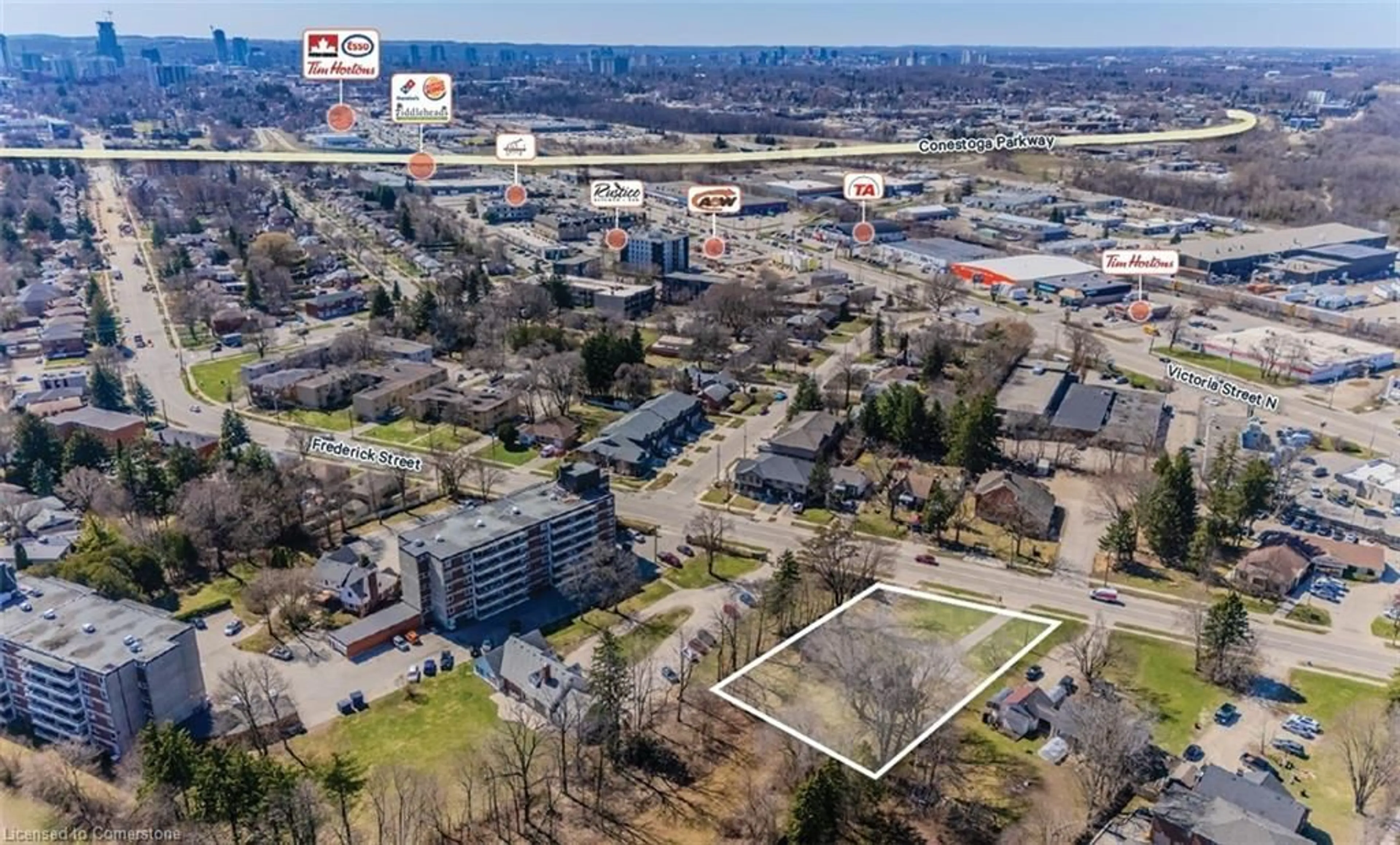 A pic from outside/outdoor area/front of a property/back of a property/a pic from drone, unknown for 843 Frederick St, Kitchener Ontario N2B 2B4