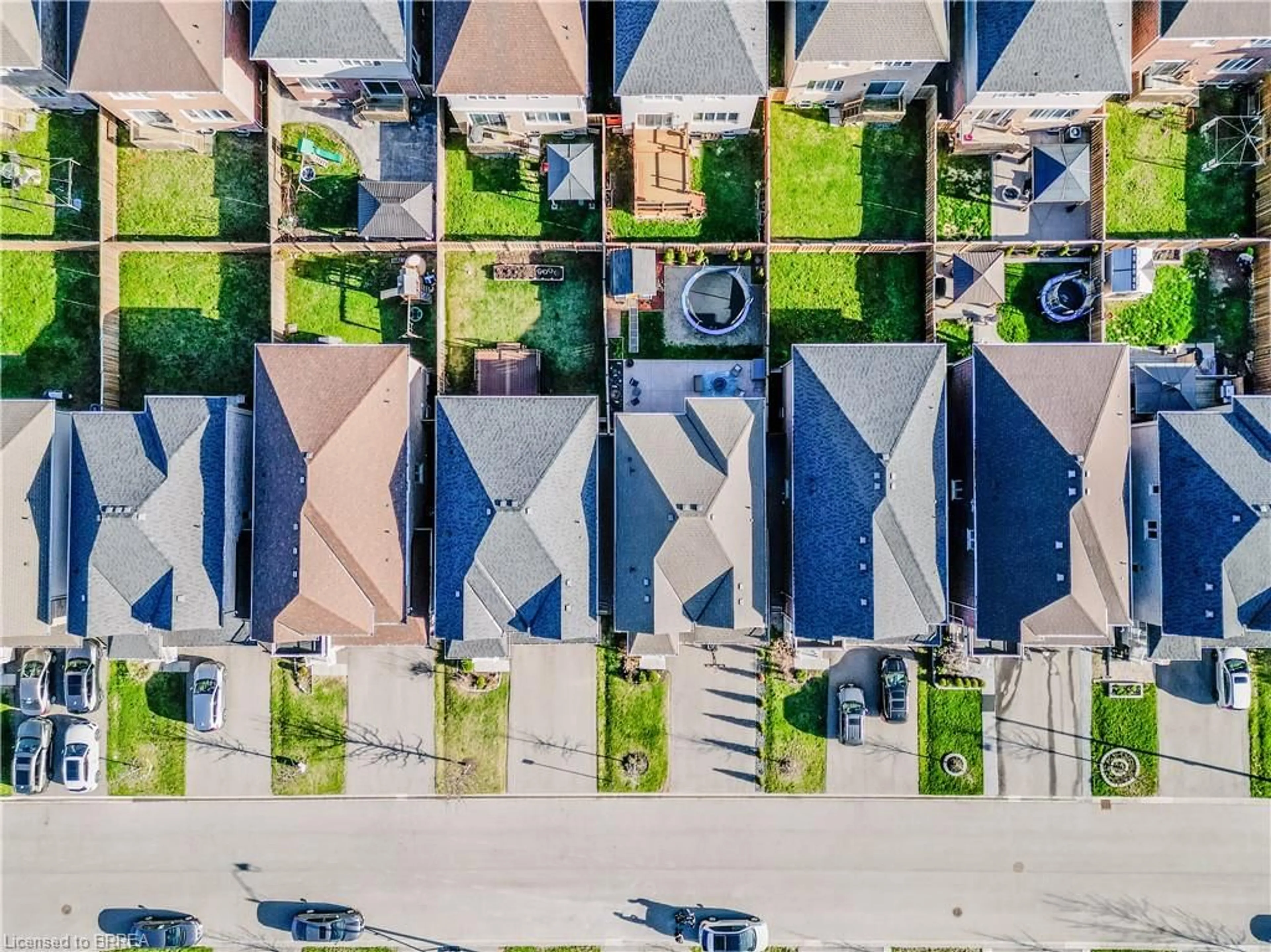 A pic from outside/outdoor area/front of a property/back of a property/a pic from drone, city buildings view from balcony for 50 Barlow Pl, Paris Ontario N3L 0H1
