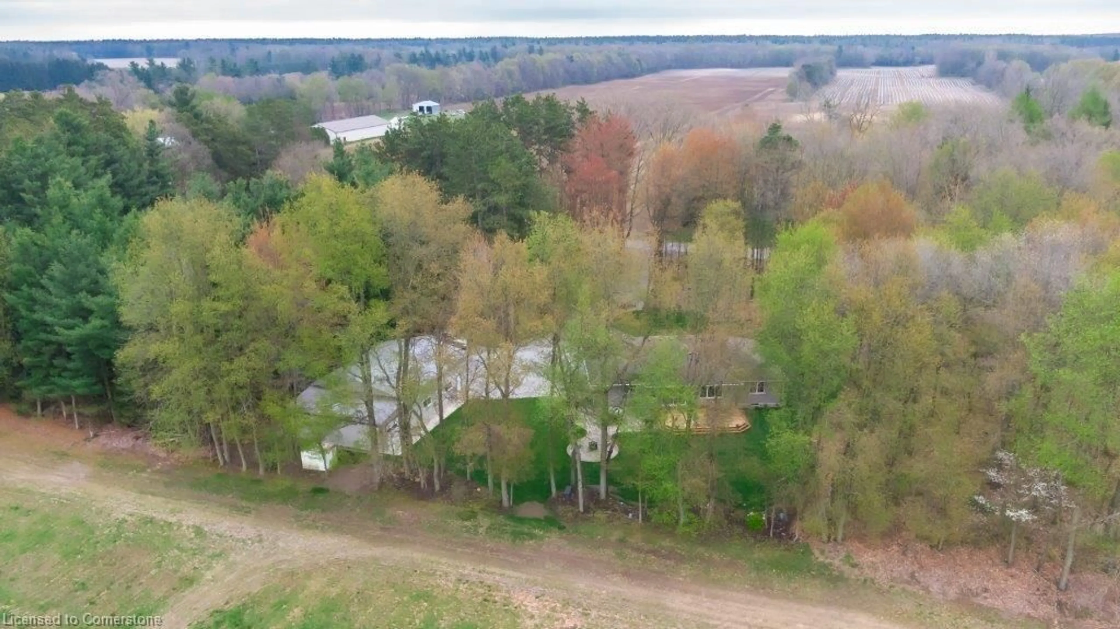 A pic from outside/outdoor area/front of a property/back of a property/a pic from drone, water/lake/river/ocean view for 1489 8th Conc Rd Conc, Langton Ontario N0E 1G0