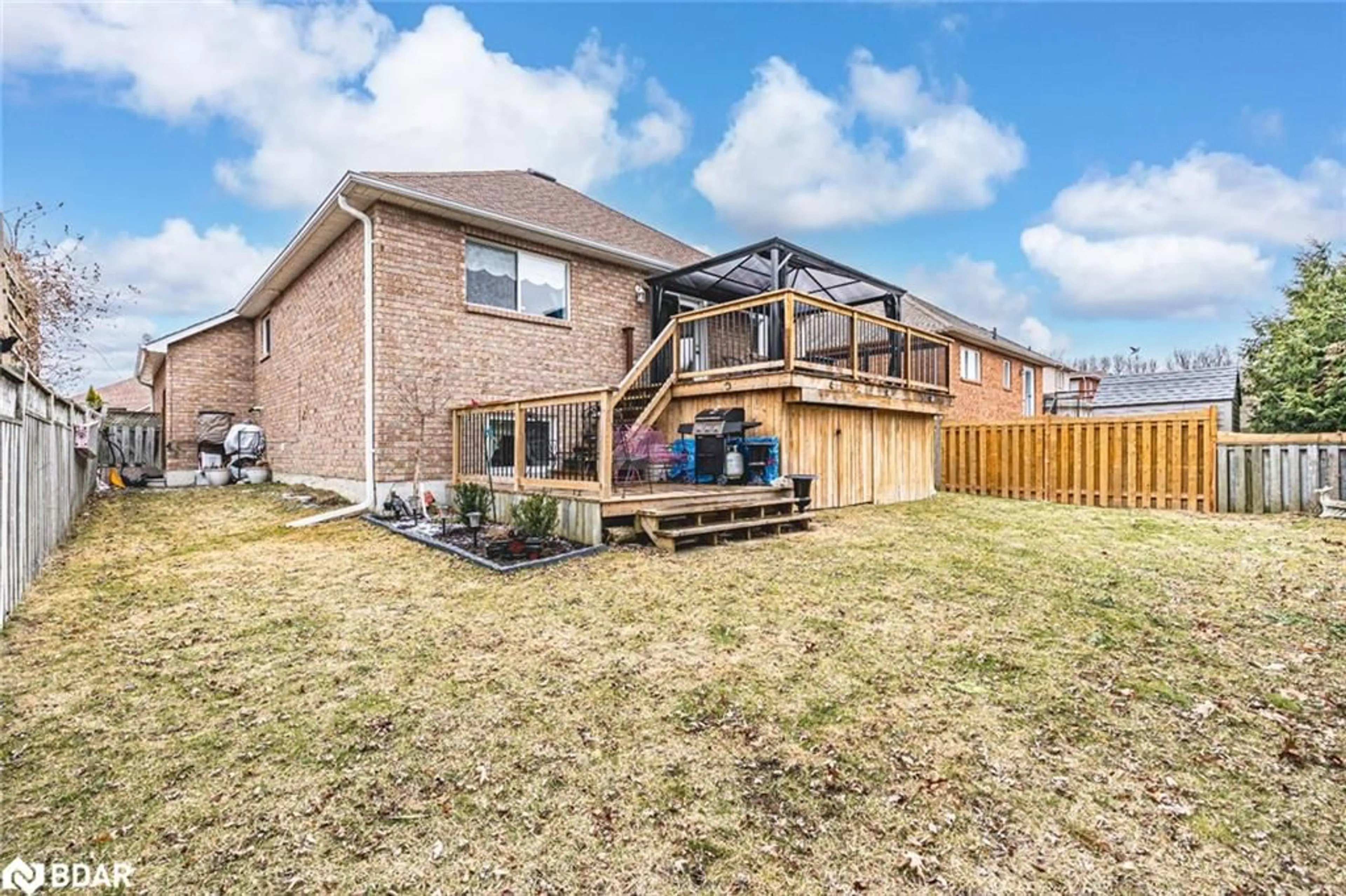 Home with brick exterior material, street for 27 Fairwood Dr, Keswick Ontario L4P 3X6