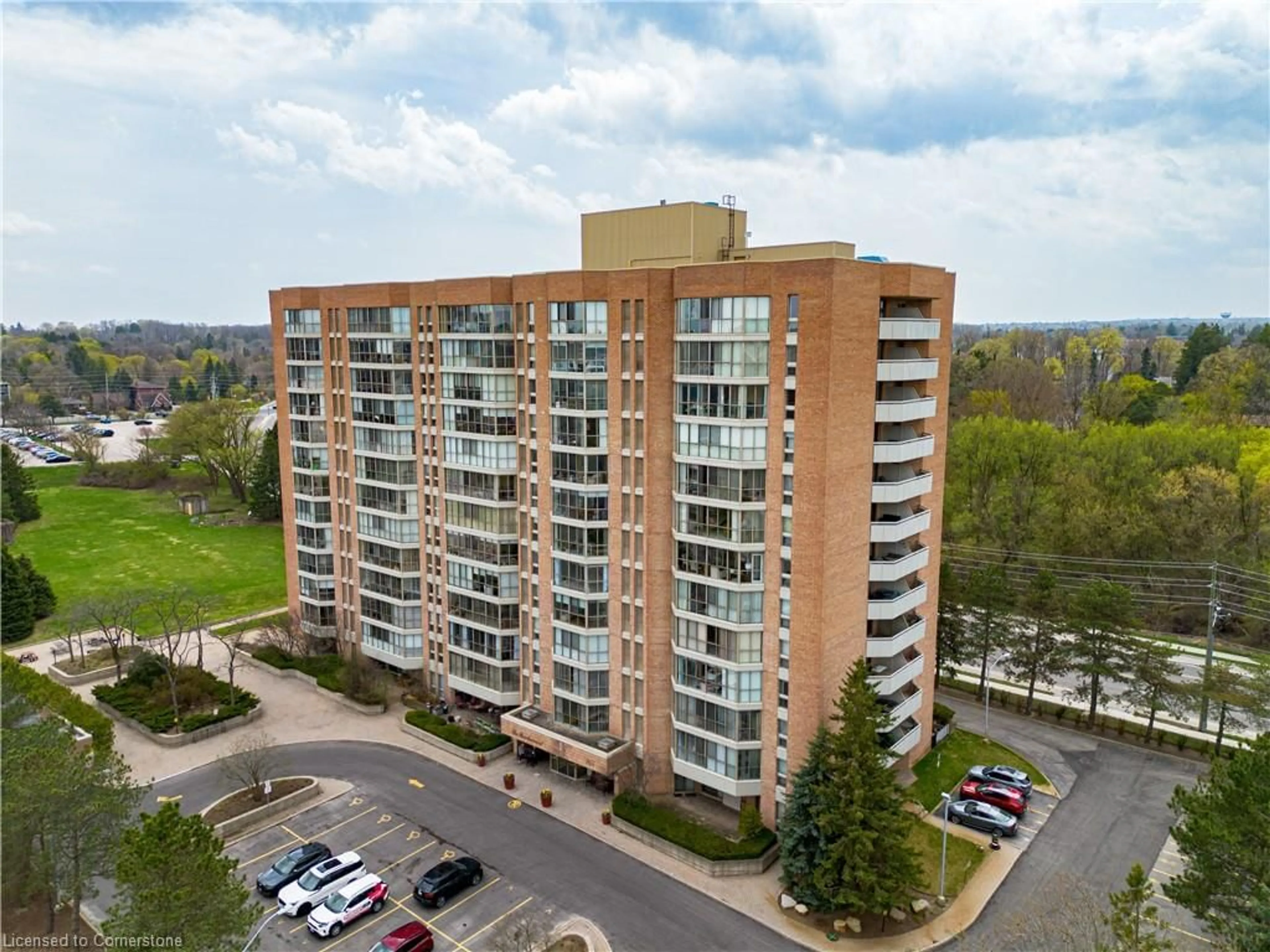 A pic from outside/outdoor area/front of a property/back of a property/a pic from drone, building for 265 Westcourt Pl #907, Waterloo Ontario N2L 6E4
