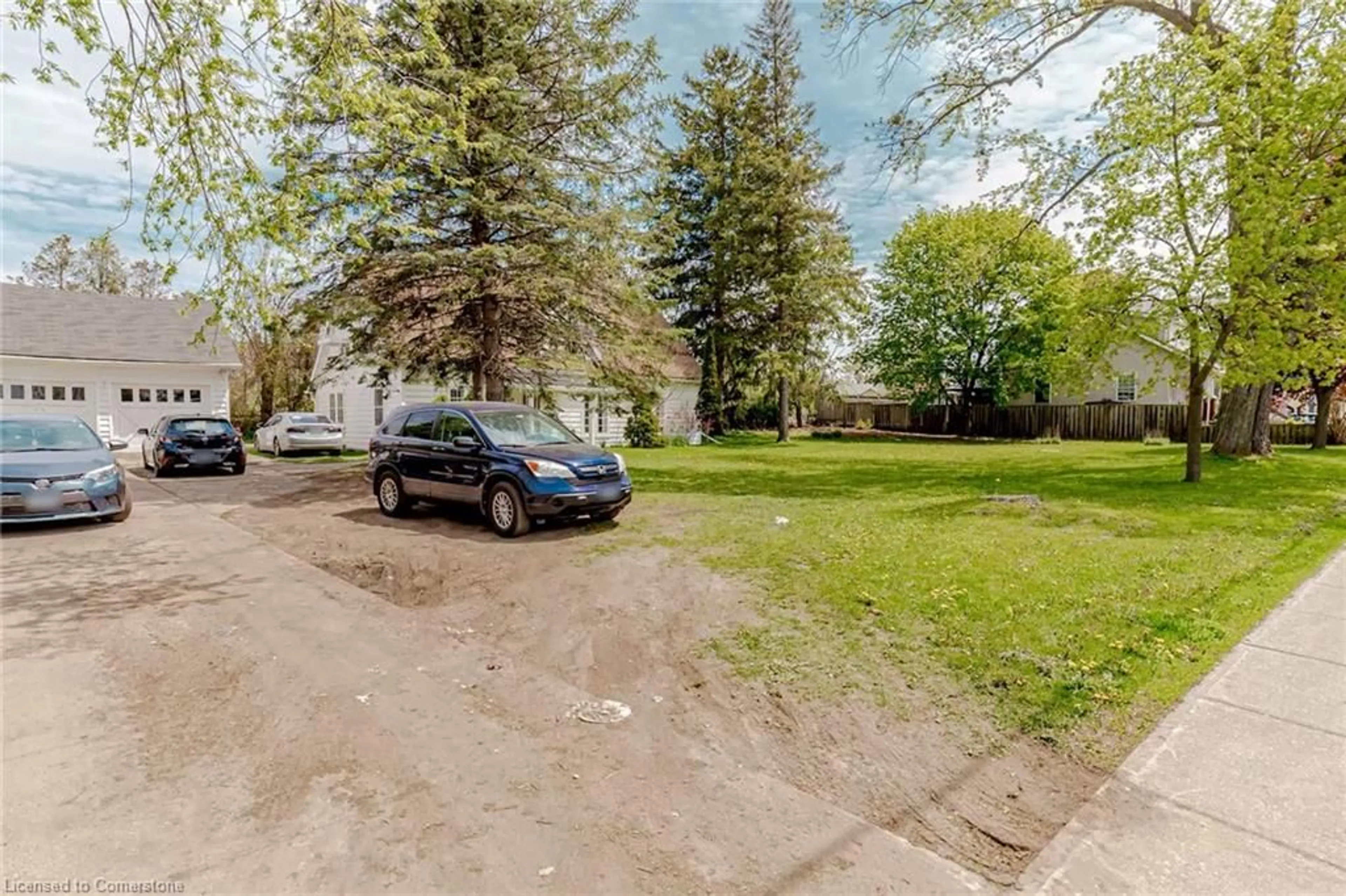 Unknown for 1701 King St, Cambridge Ontario N3H 3R6