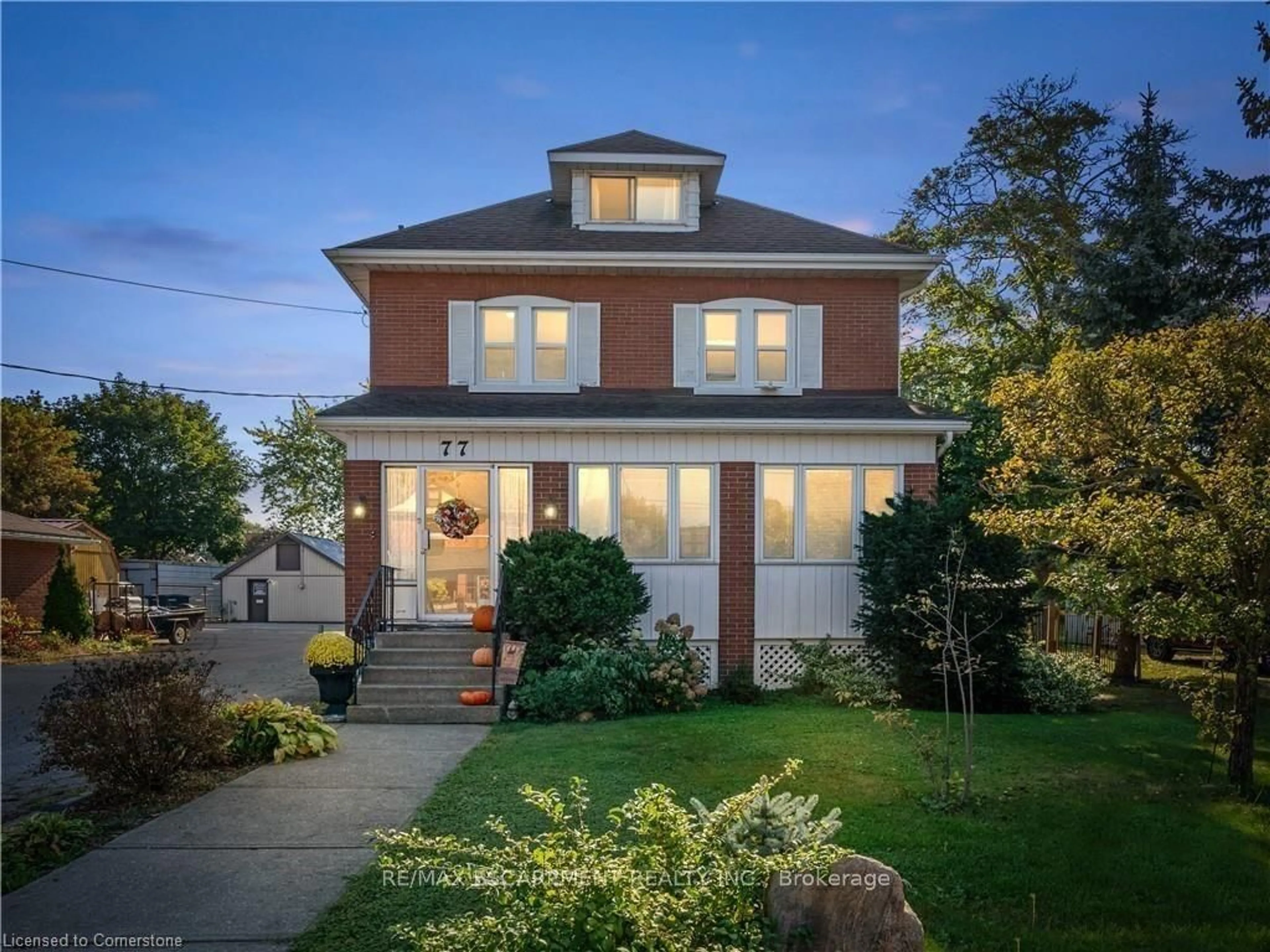 Home with brick exterior material, street for 77 Main St, Hagersville Ontario N0A 1H0