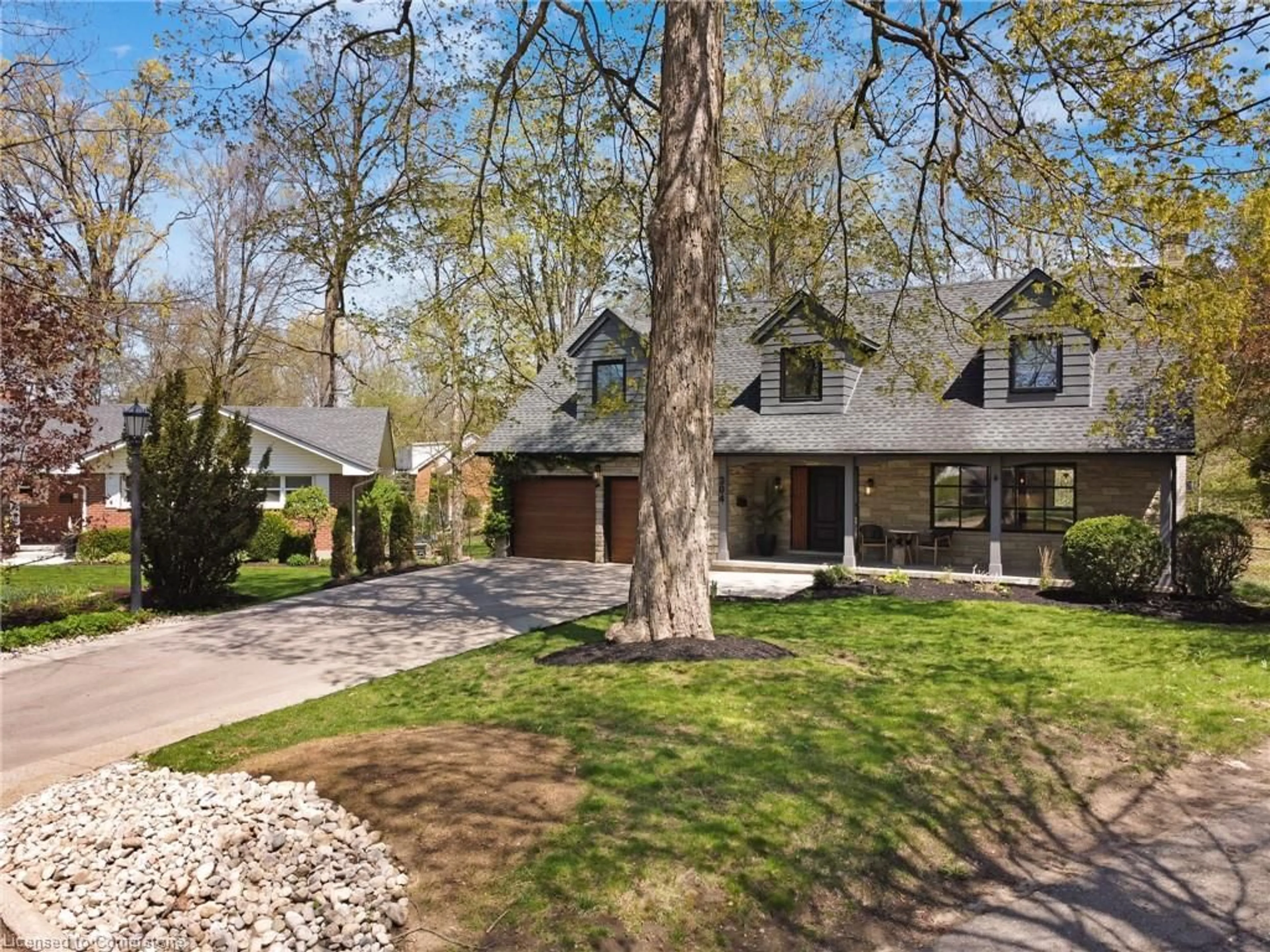 Home with brick exterior material, street for 304 Ferndale Pl, Waterloo Ontario N2J 3X9