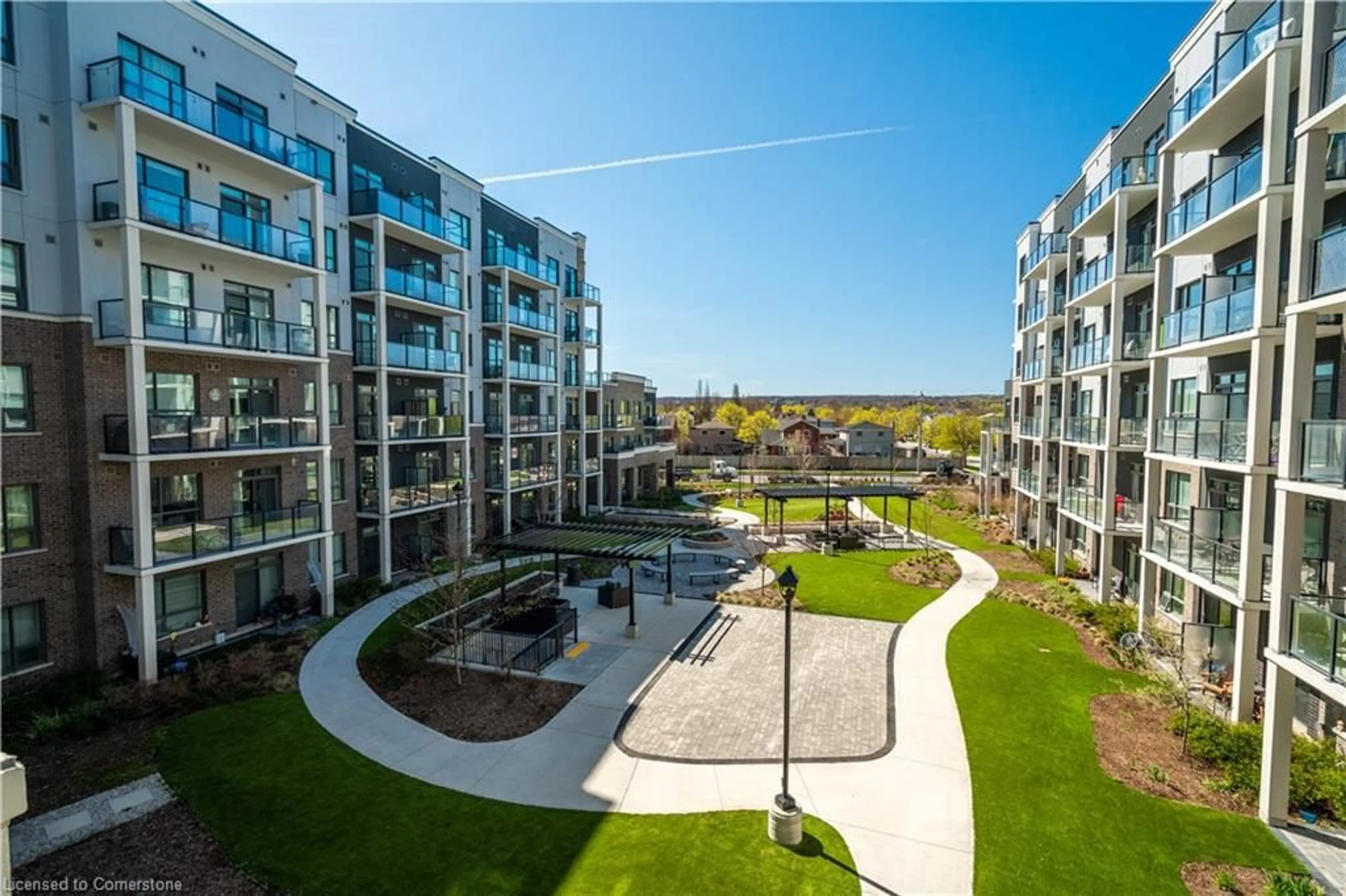 A pic from outside/outdoor area/front of a property/back of a property/a pic from drone, unknown for 5055 Greenlane Rd #336, Beamsville Ontario L3J 2J3