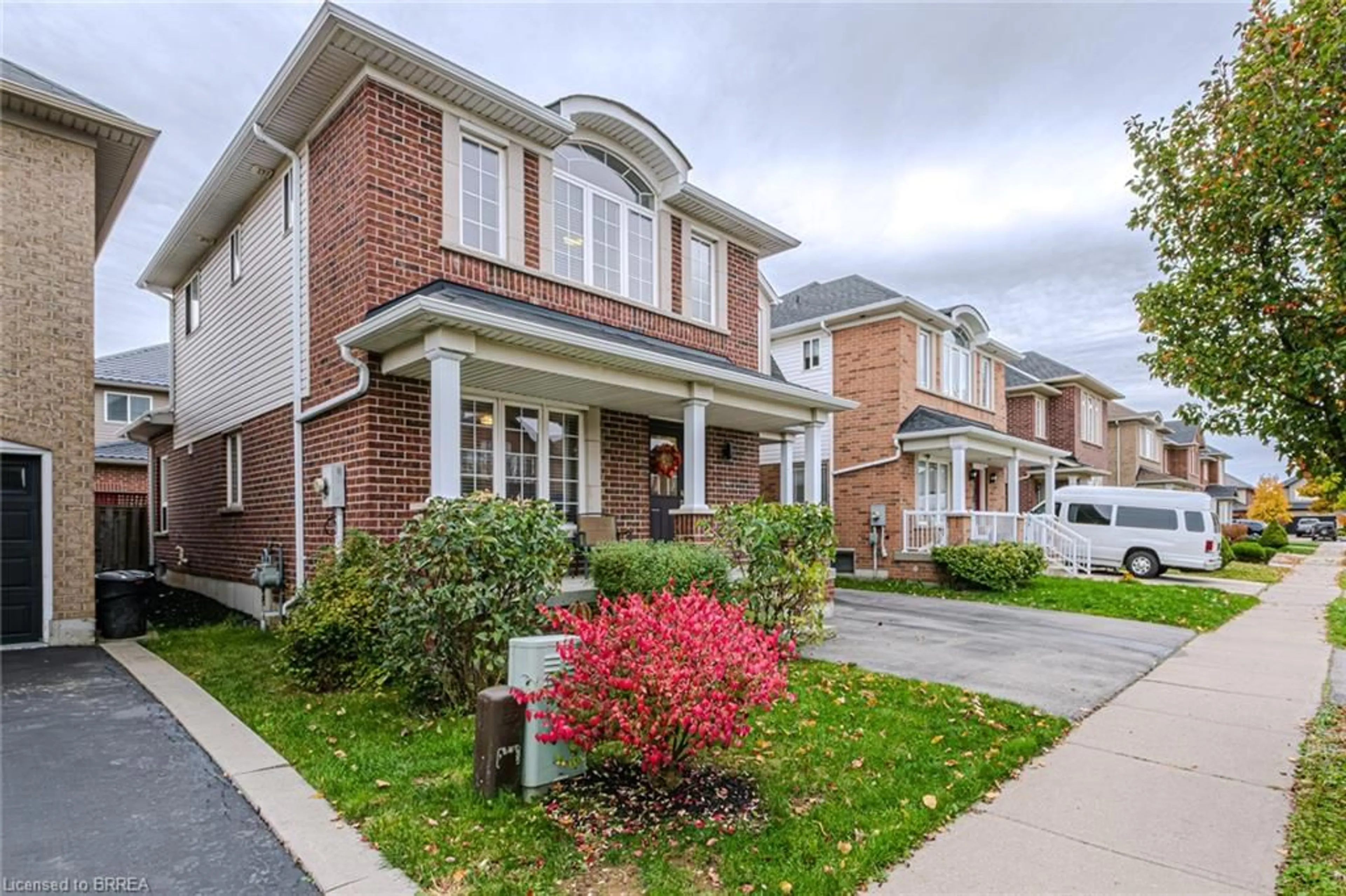 Home with brick exterior material, street for 229 Springvalley Cres, Hamilton Ontario L9C 0B3