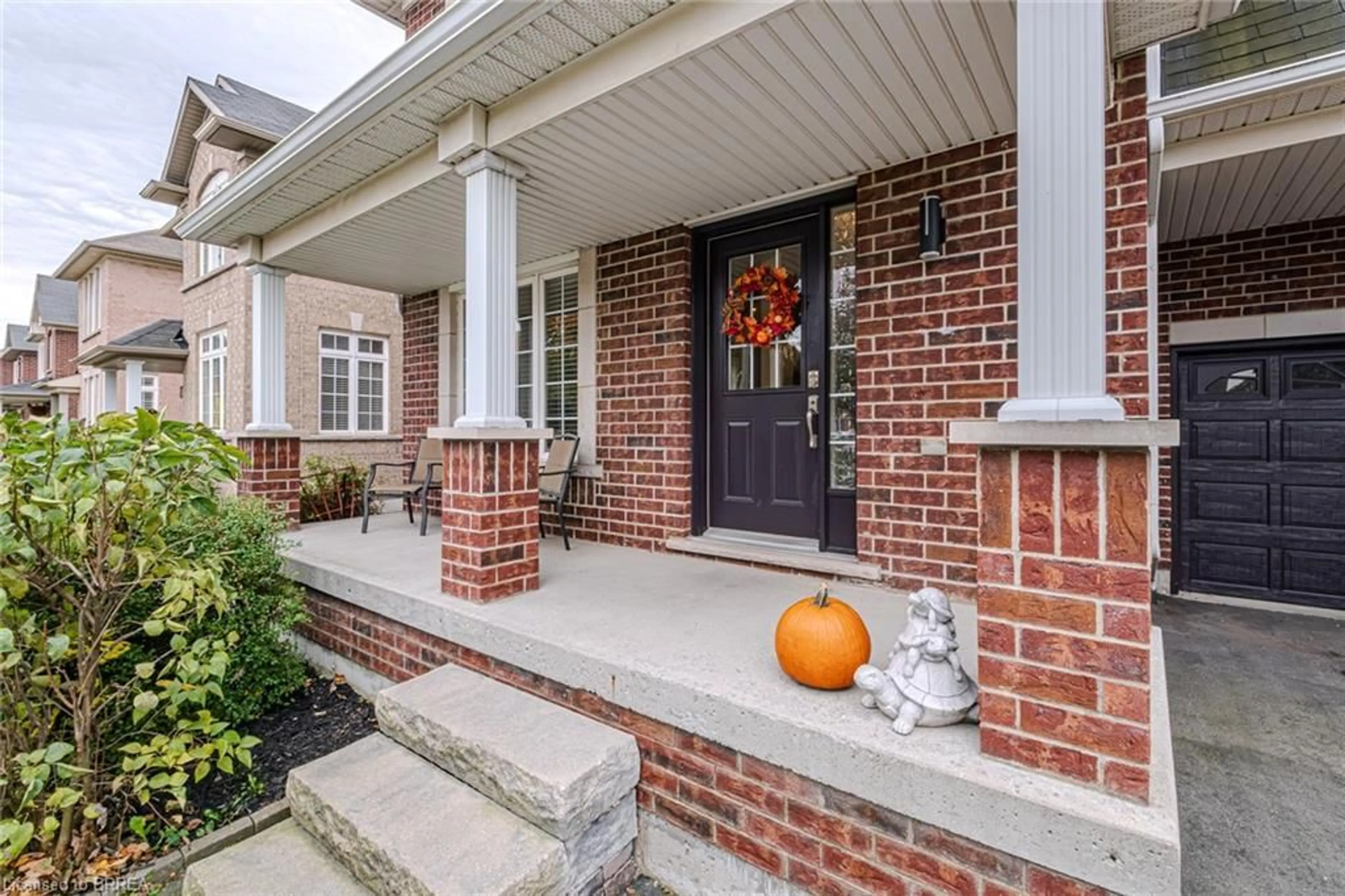 Home with brick exterior material, street for 229 Springvalley Cres, Hamilton Ontario L9C 0B3
