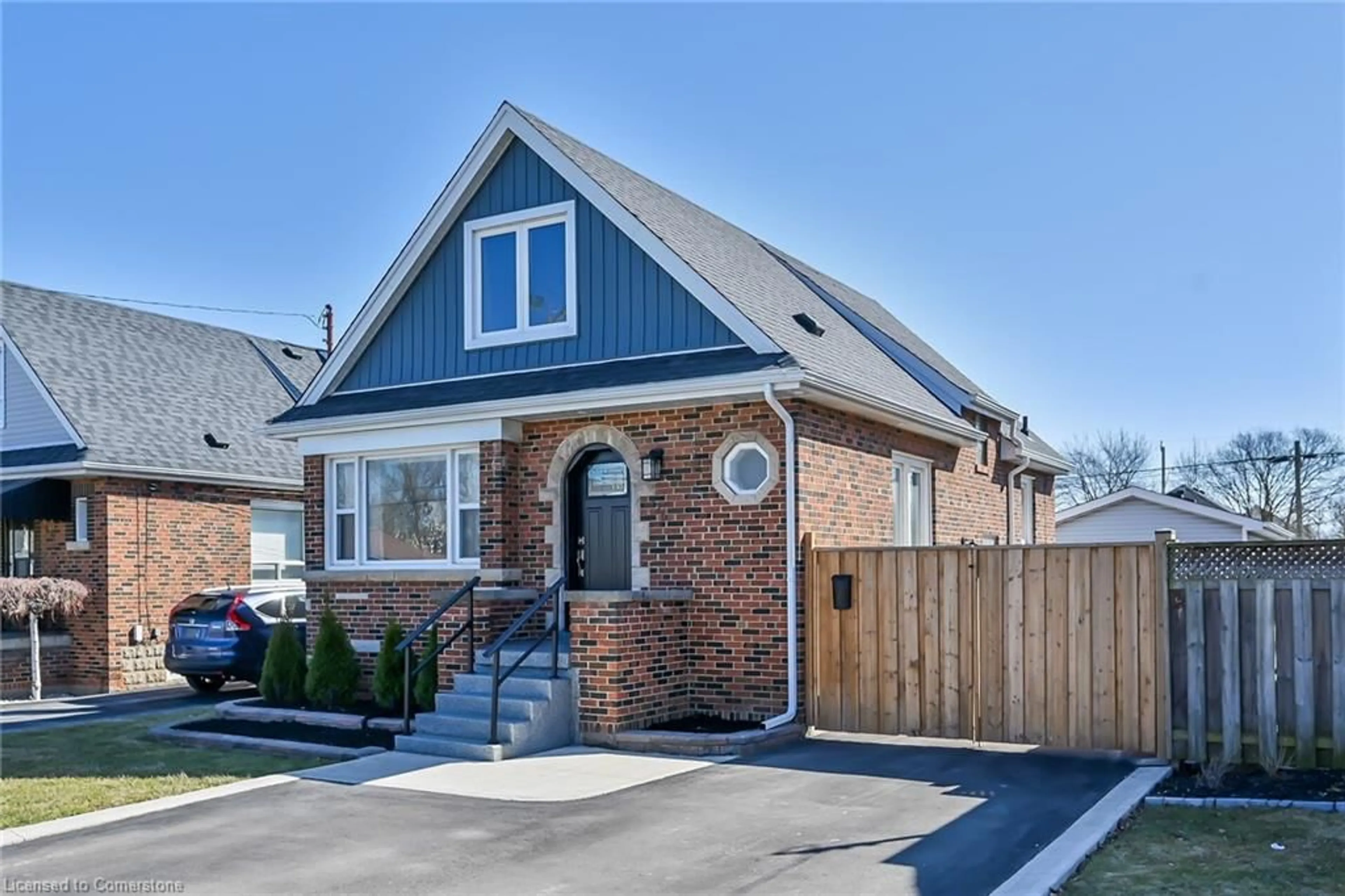 Home with brick exterior material, street for 125 Erin Ave, Hamilton Ontario L8K 4W1