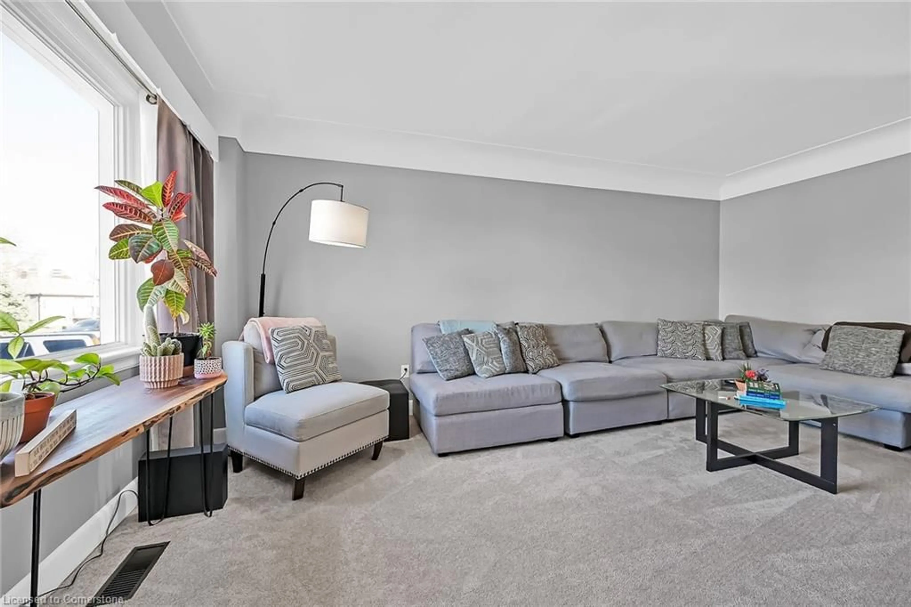 Living room with furniture, unknown for 125 Erin Ave, Hamilton Ontario L8K 4W1