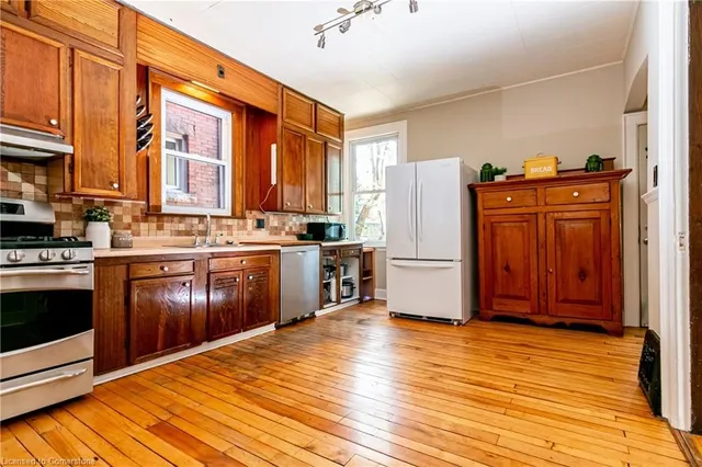 Additional property image - 280 Locke St