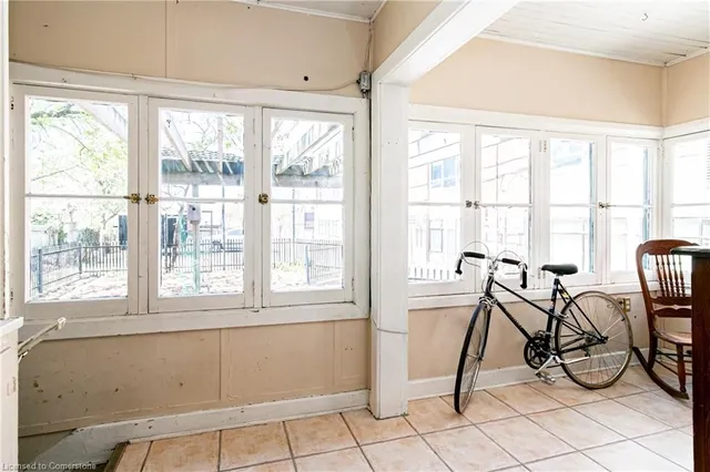 Additional property image - 280 Locke St
