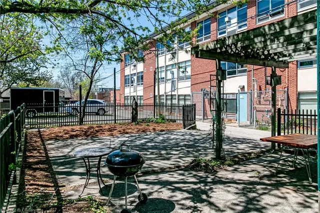 Additional property image - 280 Locke St