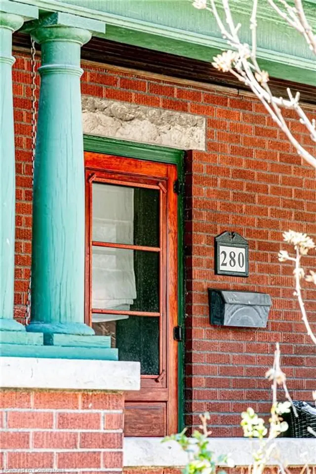 Additional property image - 280 Locke St