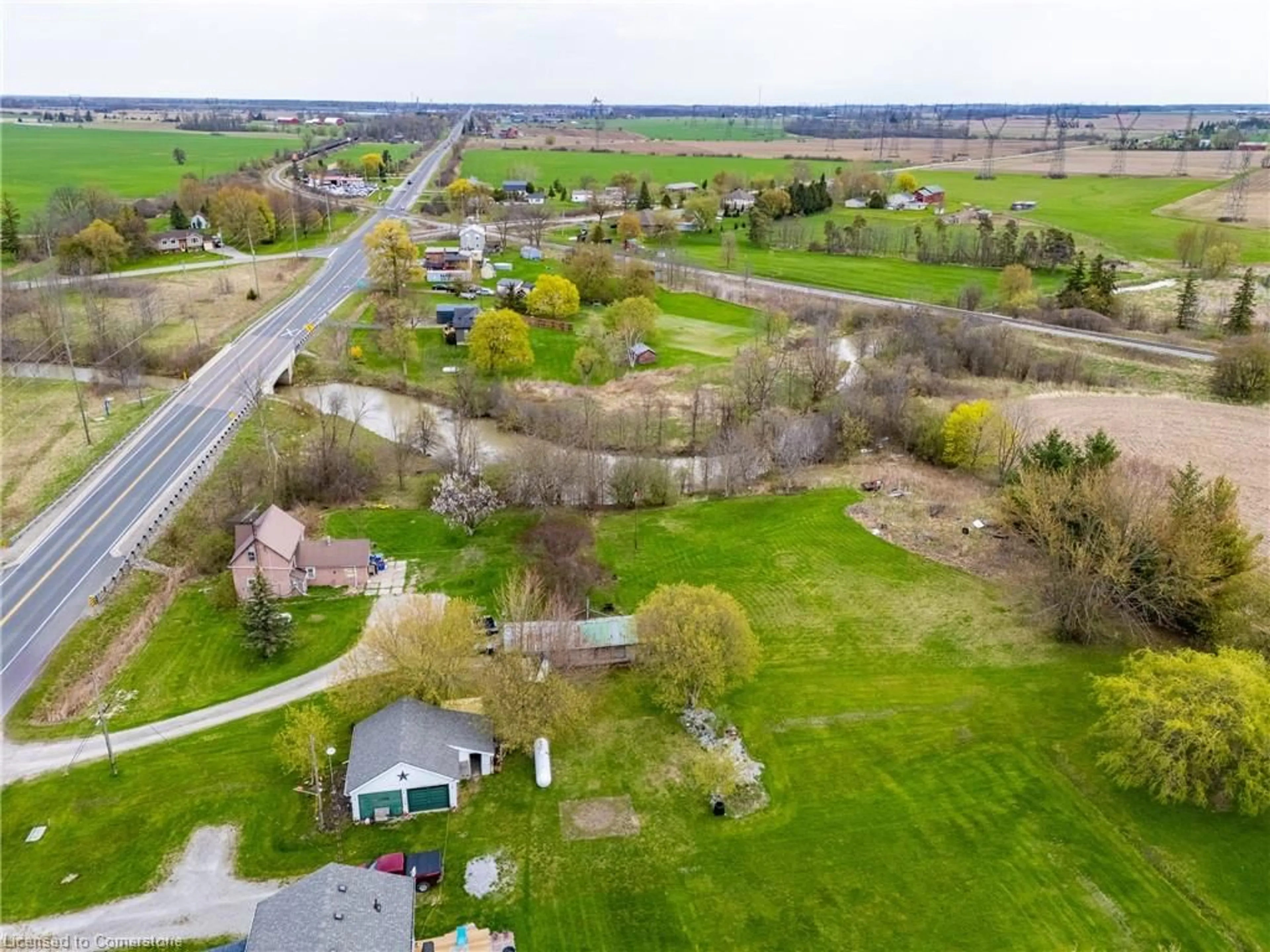 A pic from outside/outdoor area/front of a property/back of a property/a pic from drone, unknown for 3468 Highway 6, Hagersville Ontario N0A 1H0