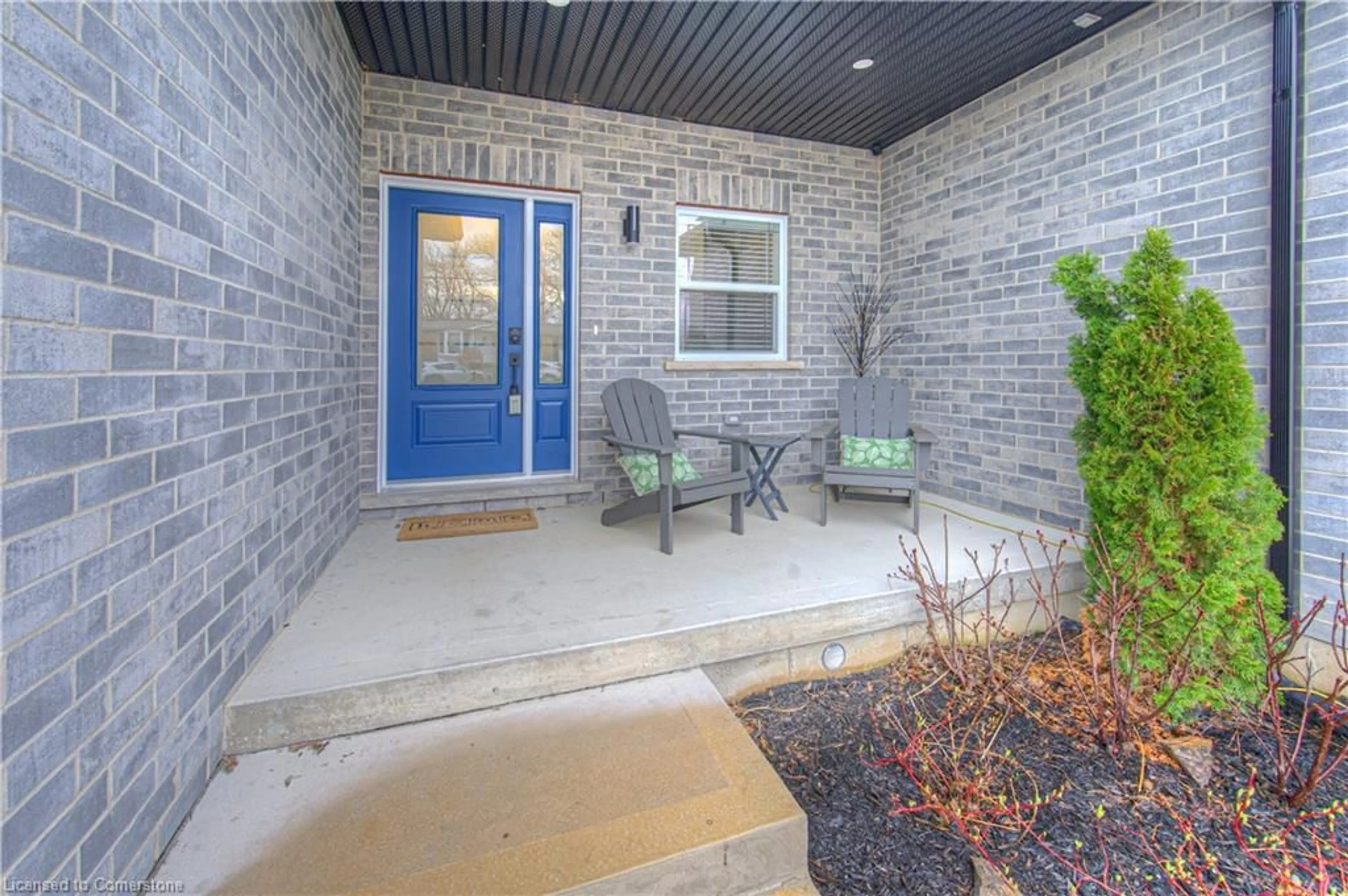 Indoor entryway for 3995 James St #A, Shakespeare Ontario N0B 2P0