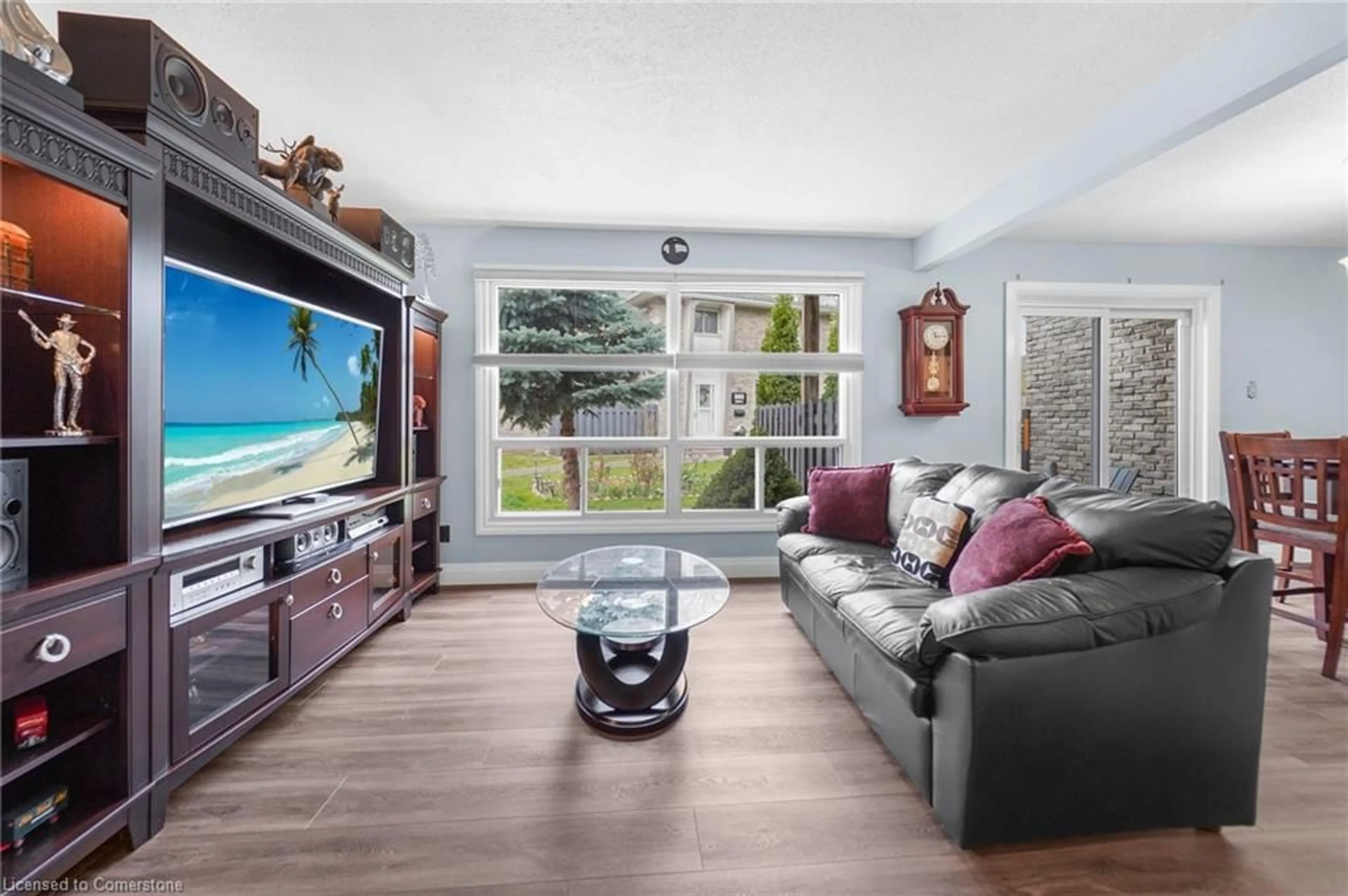 Living room with furniture, unknown for 965 Francis Rd #2, Burlington Ontario L7T 3Z1