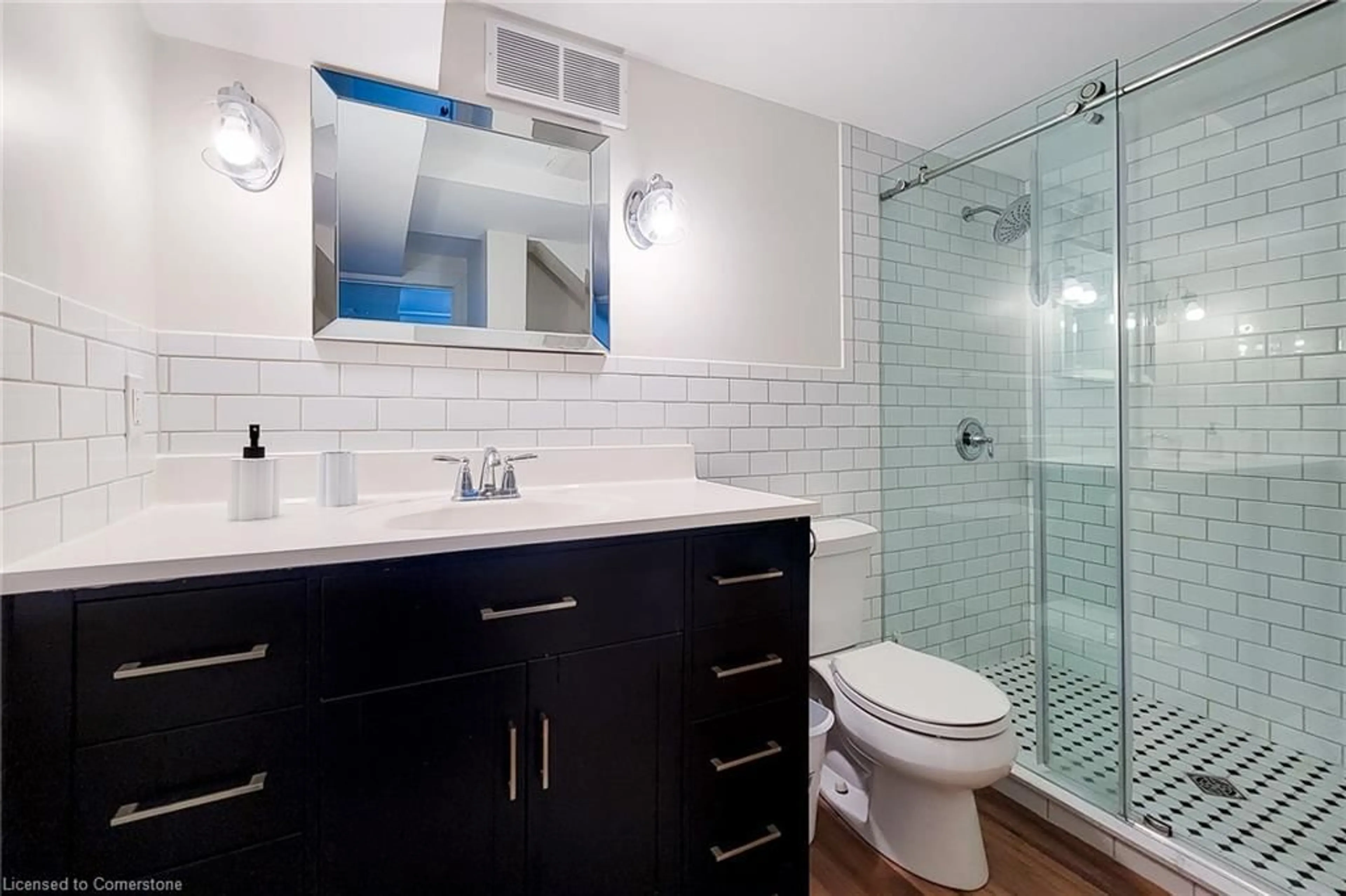Contemporary bathroom, ceramic/tile floor for 88 St. Patrick St, St. Catharines Ontario L2R 1K5