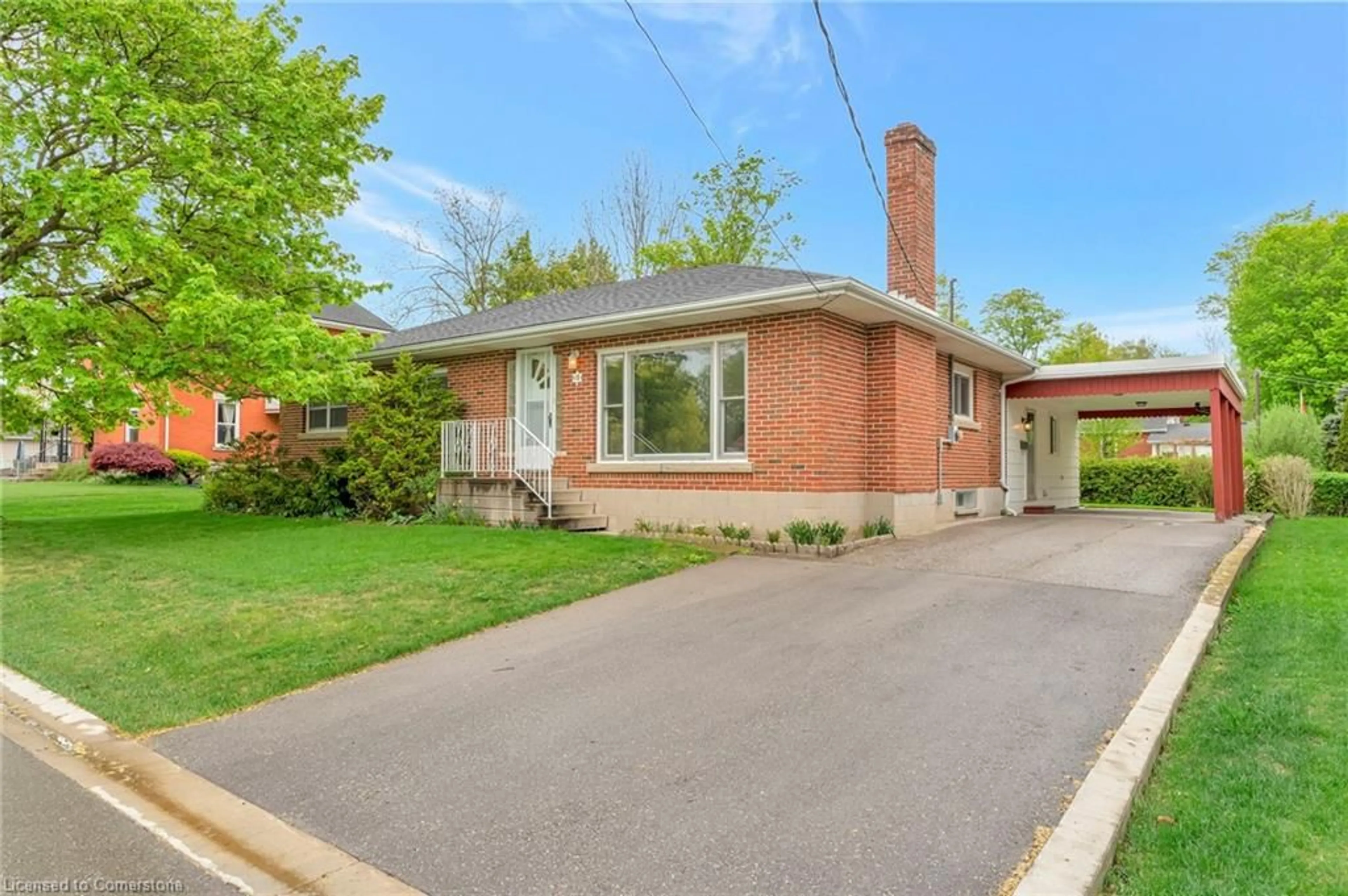 Home with brick exterior material, street for 18 Victoria Street, Norwich Ontario N0J 1P0
