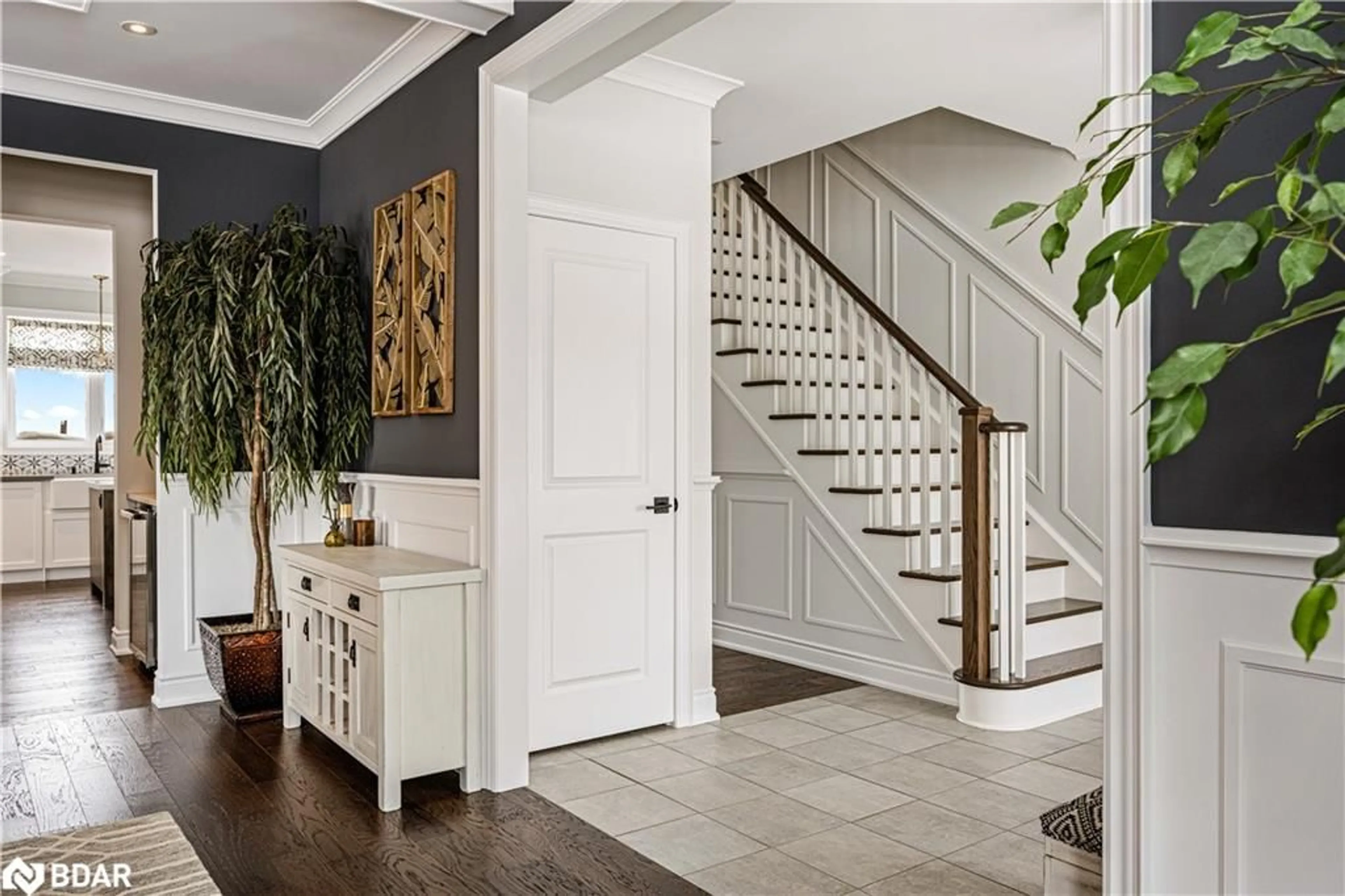 Indoor entryway for 38 Nelson Street St, Creemore Ontario L0M 1G0