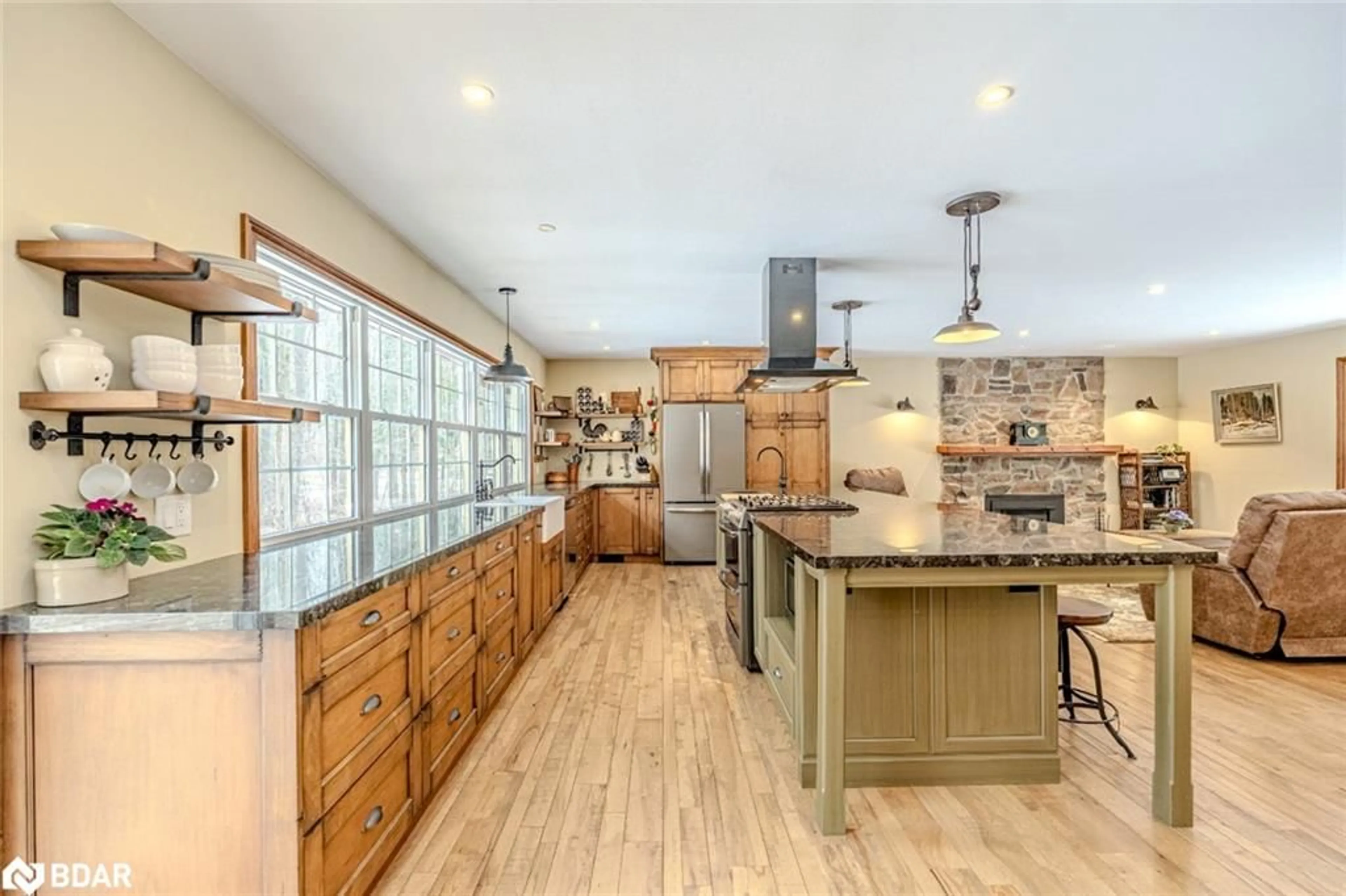 Open concept kitchen, ceramic/tile floor for 6 Woodland Heights Dr, Everett Ontario L0M 1J0