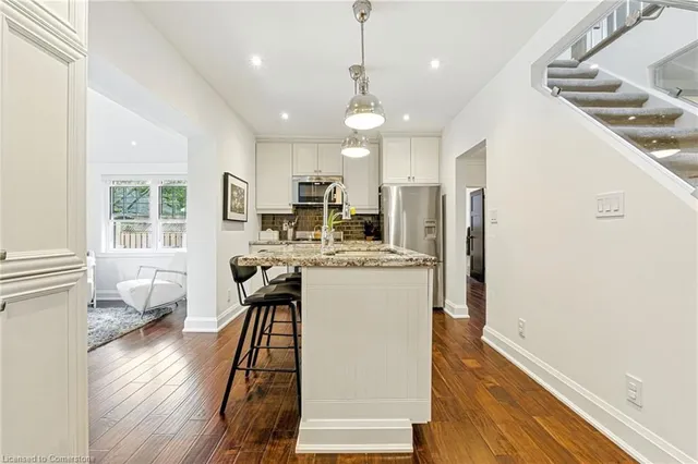Additional property image - 6 Tweedsmuir Ave