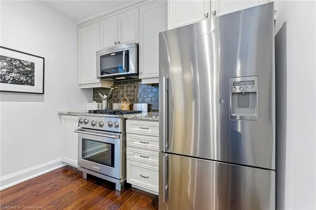 Additional property image - 6 Tweedsmuir Ave