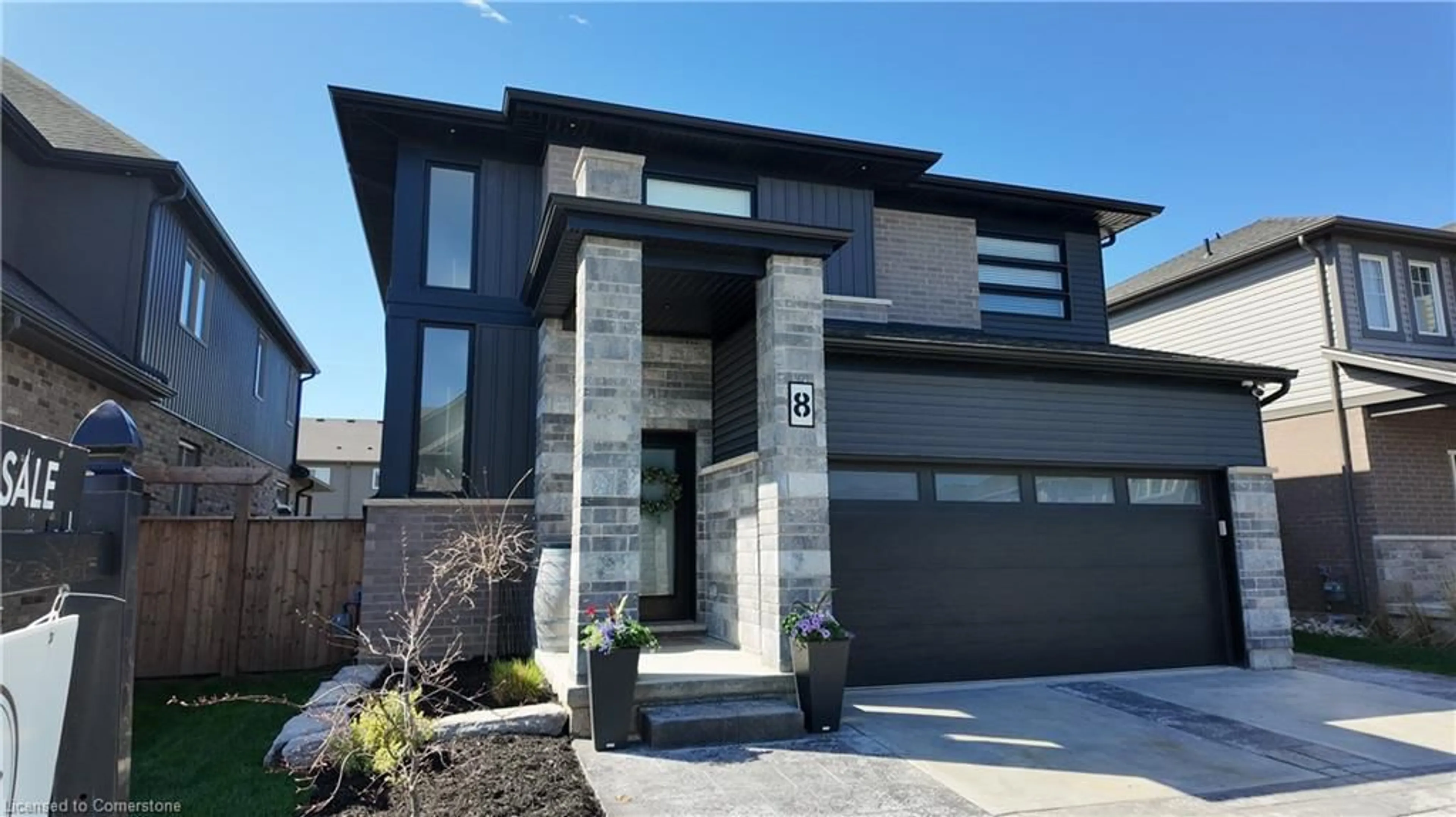Home with brick exterior material, street for 8 Myrtle Street, Fonthill Ontario L0S 1E6