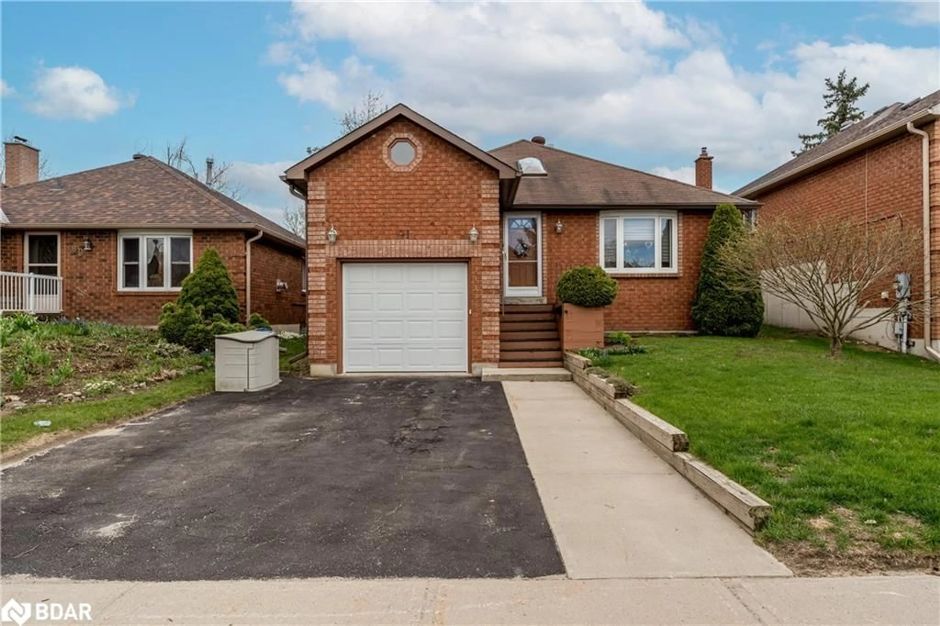 Home with brick exterior material, street for 91 Irwin Dr, Barrie Ontario L4N 7A9