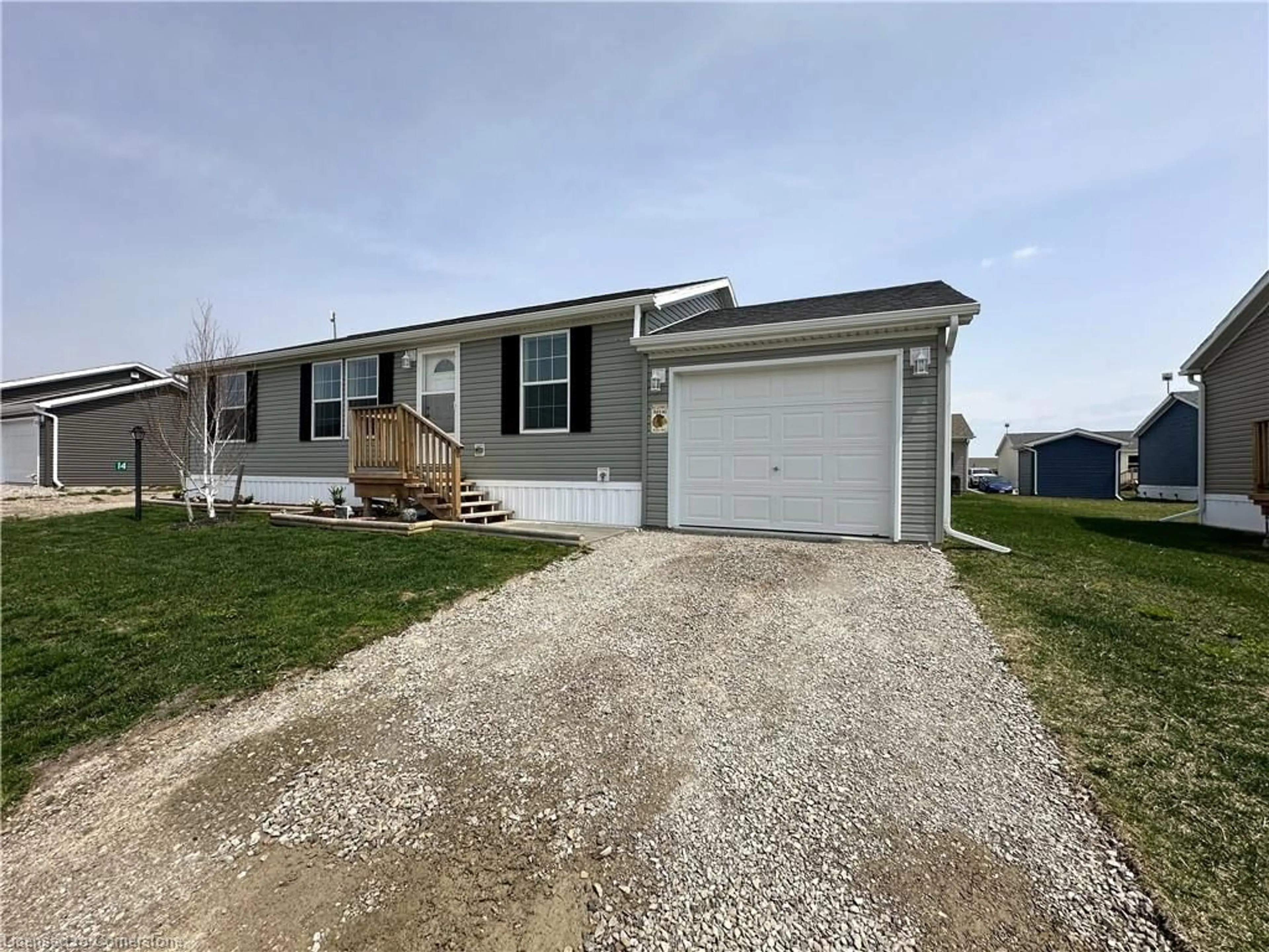 Unknown for 14 Copper Beech Dr, Haldimand County Ontario N0A 1L0