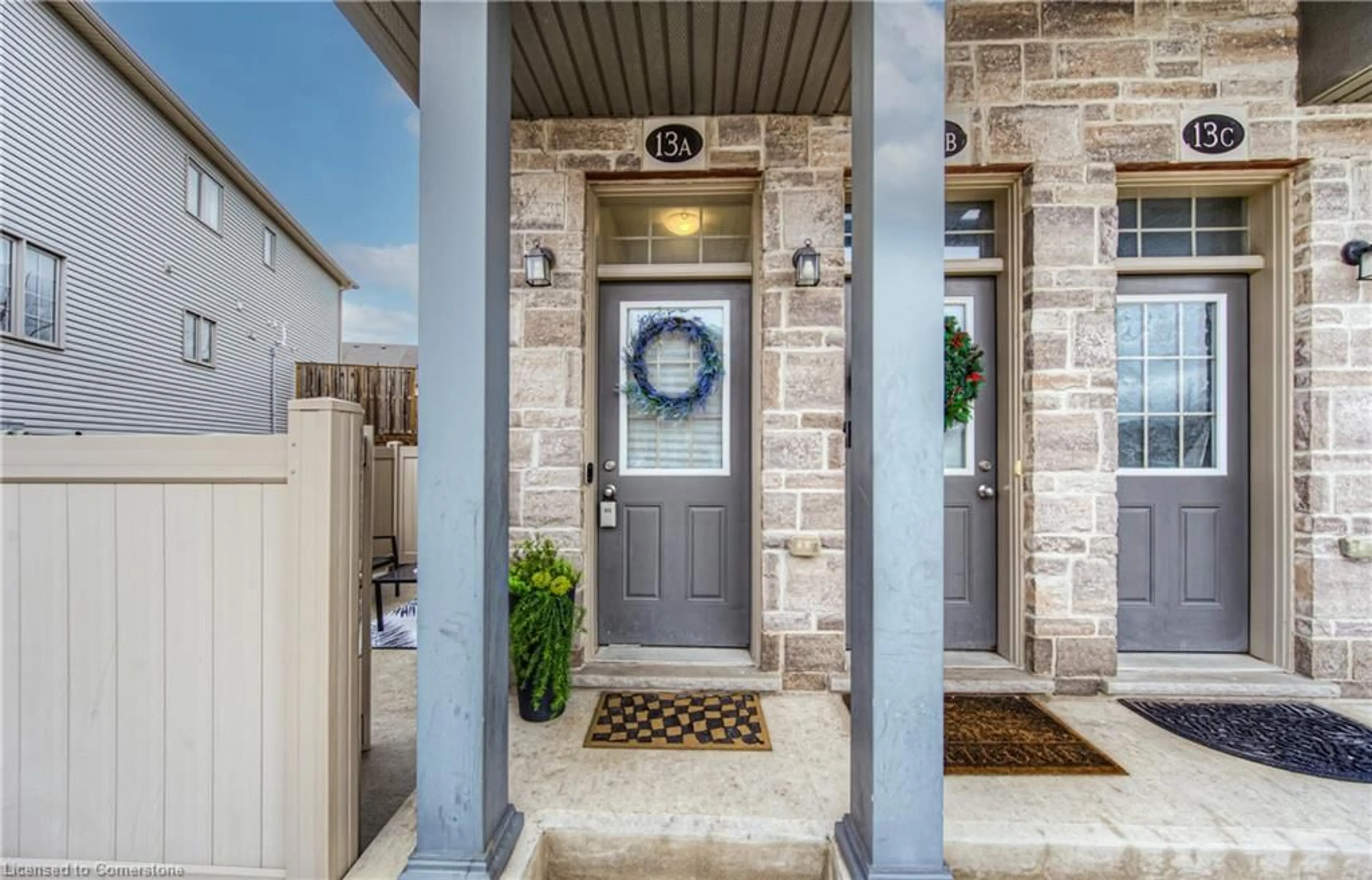 Indoor entryway for 388 Old Huron Rd #13A, Kitchener Ontario N2R 1P8