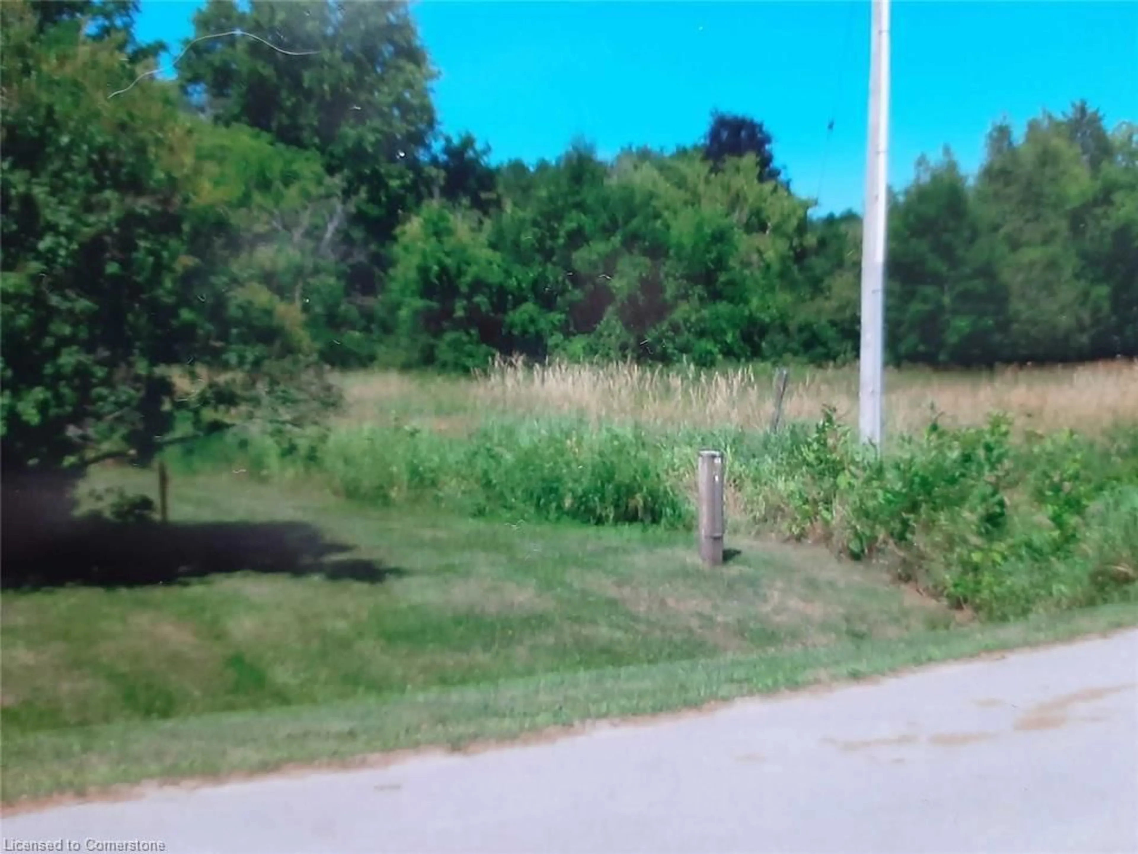 Blurry image for 8 Hazel St, Beaverton Ontario L0K 1A0
