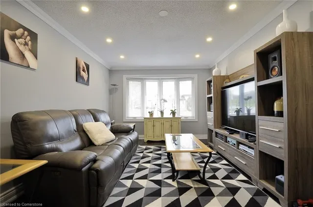 Additional property image - 3 Maxwell Dr