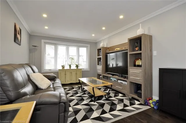 Additional property image - 3 Maxwell Dr