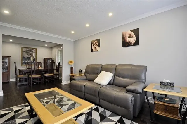 Additional property image - 3 Maxwell Dr