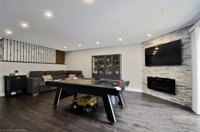 Additional property image - 3 Maxwell Dr
