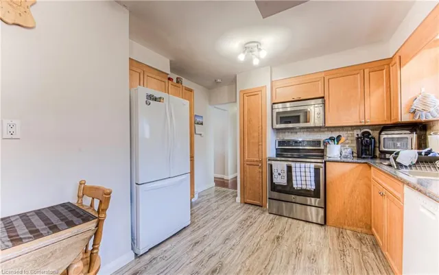Additional property image - 390 Westwood Dr